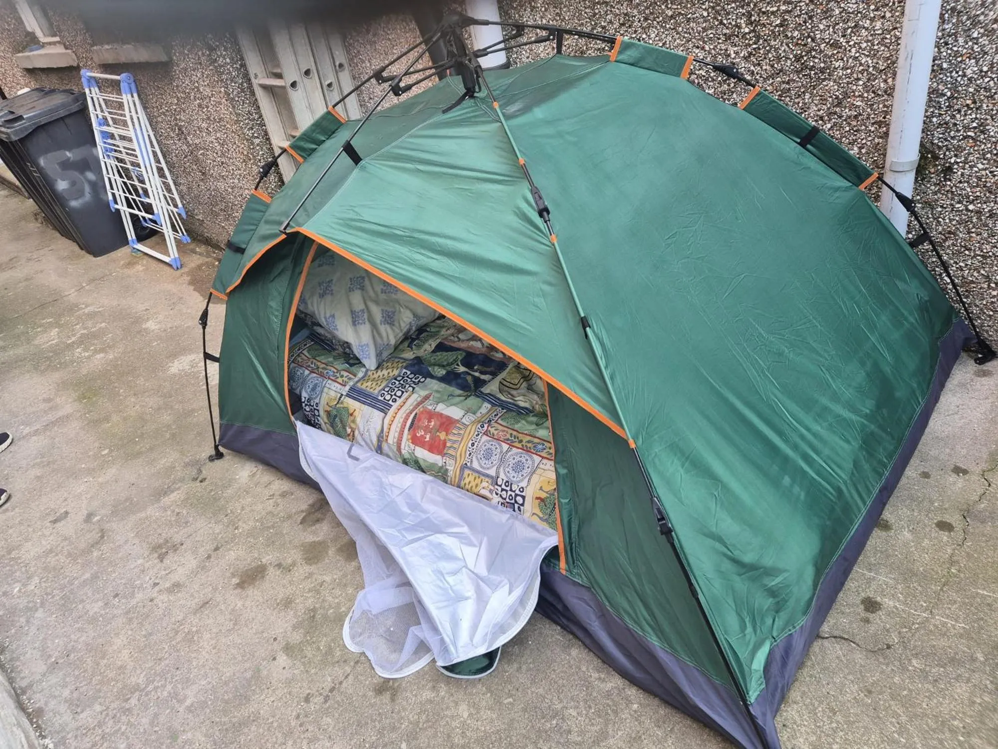 Phoenix Nights Guest House