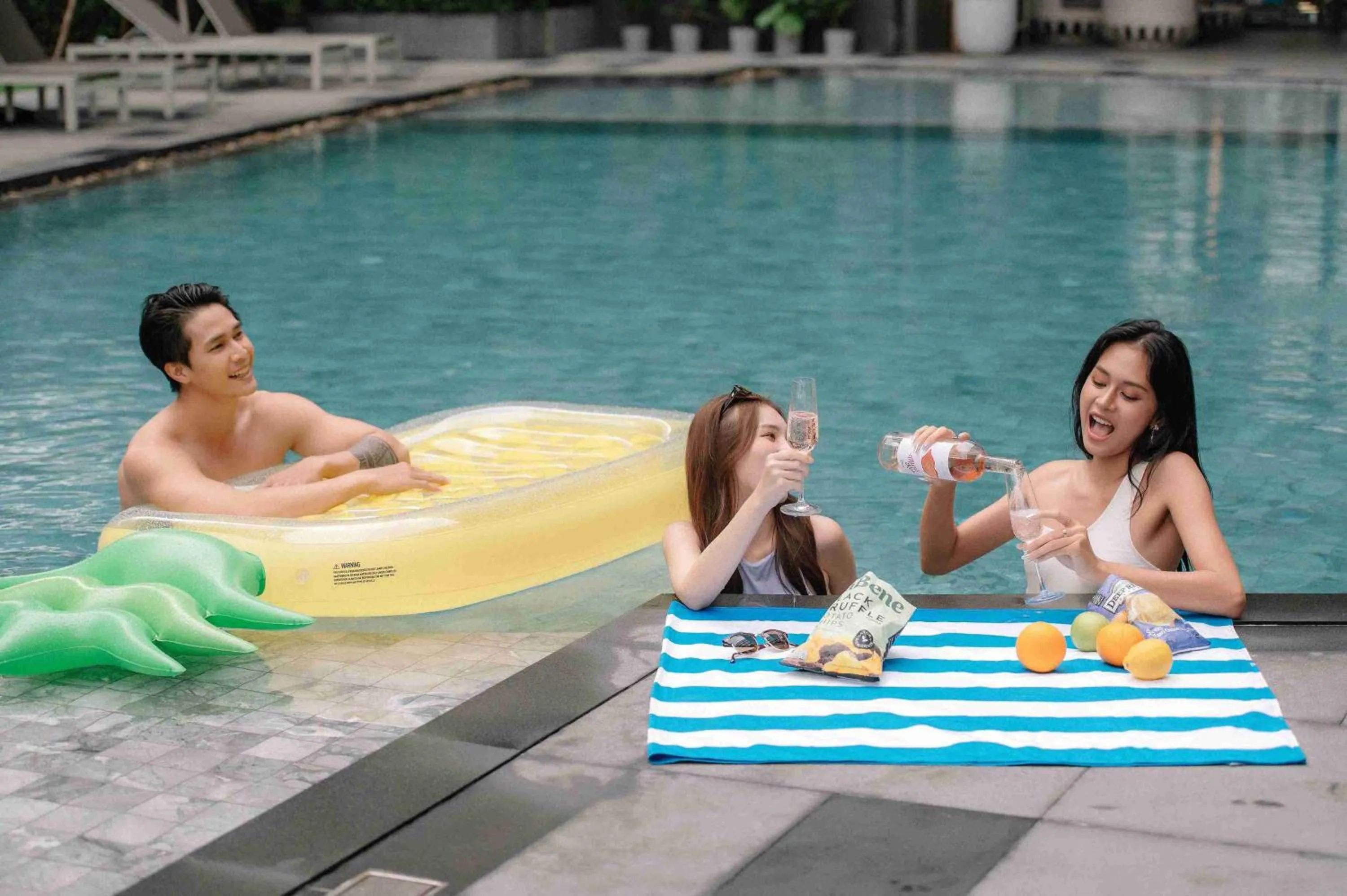 Swimming pool in Best Western Plus Nexen Pattaya