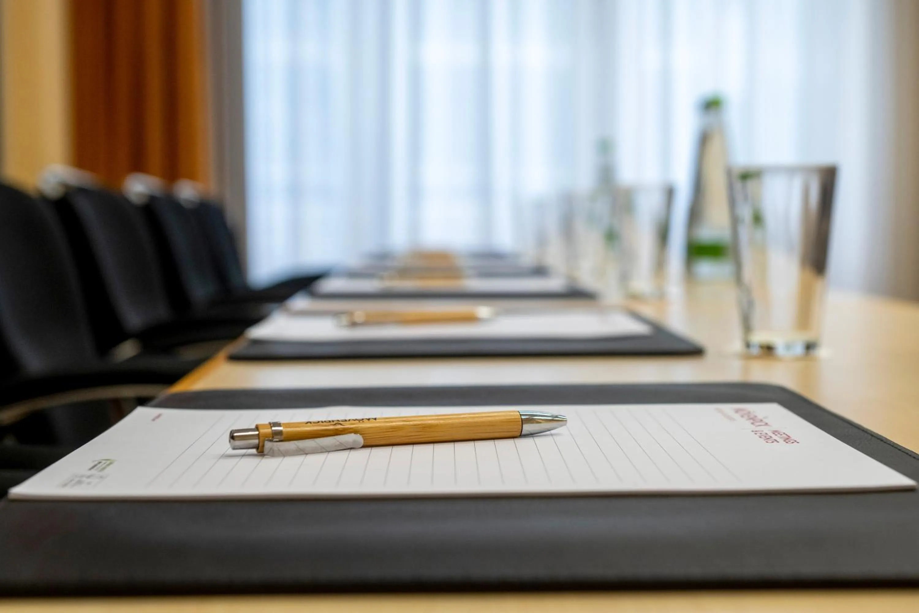 Meeting/conference room in Mövenpick Hotel Nürnberg Airport