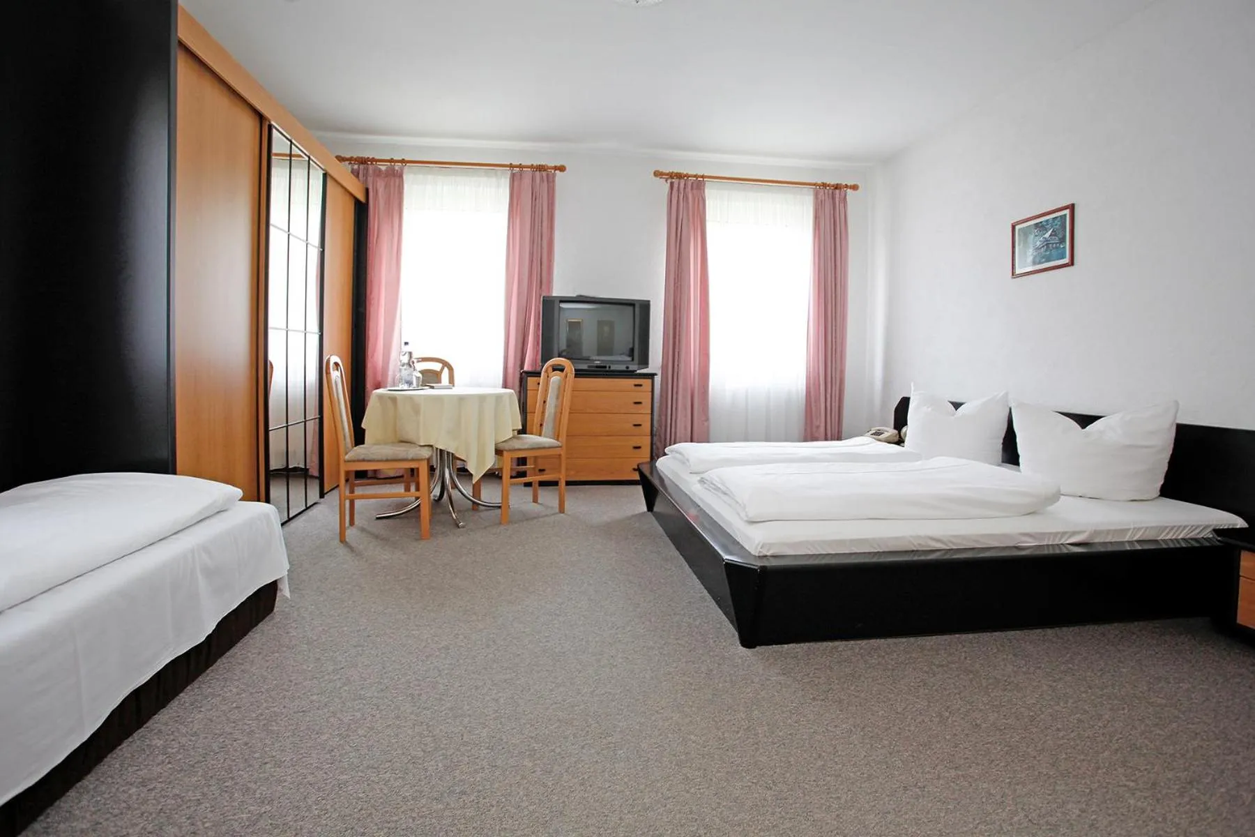 Photo of the whole room, Bed in Hotel Heidenschanze
