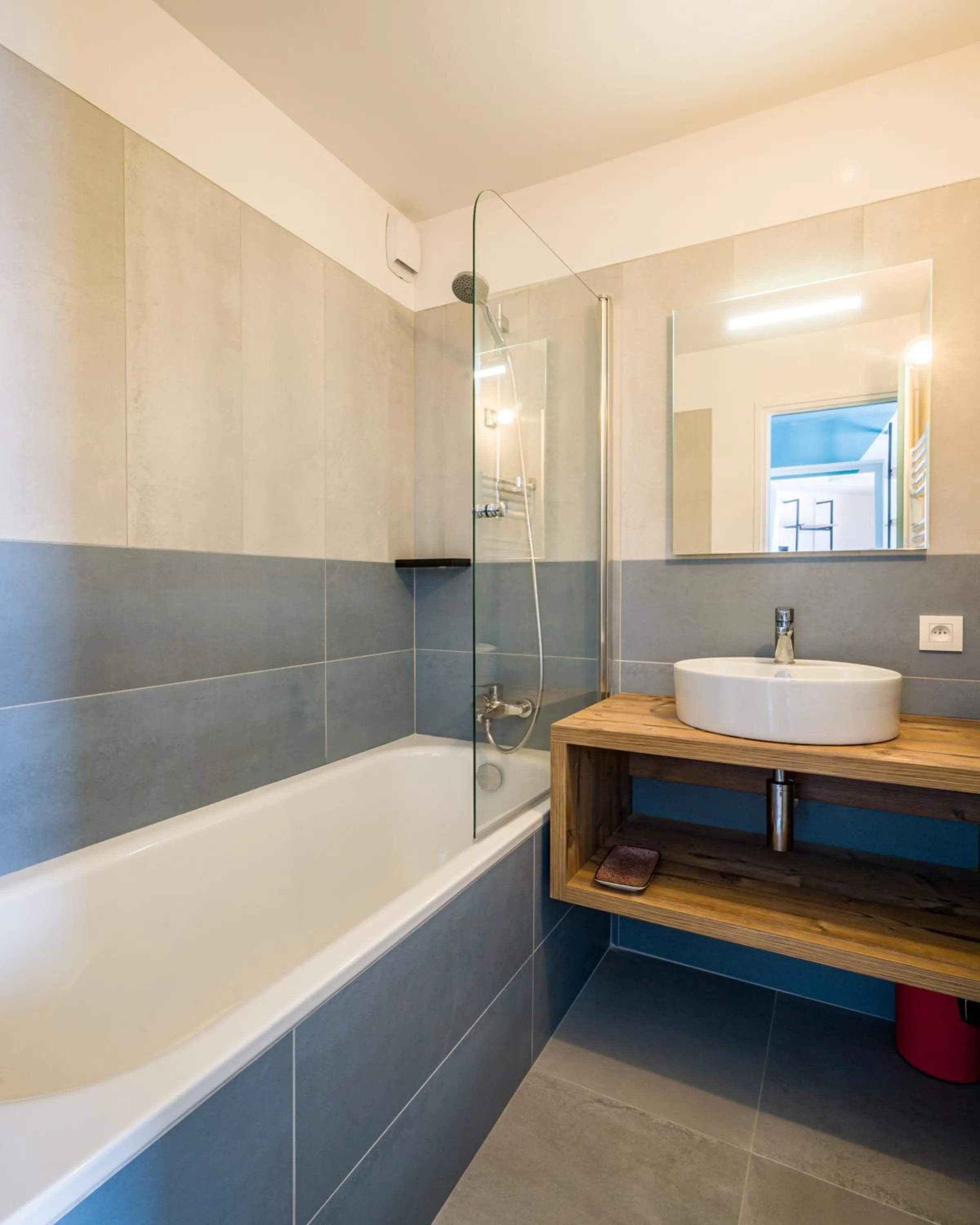 L'Outa Hotel Restaurant