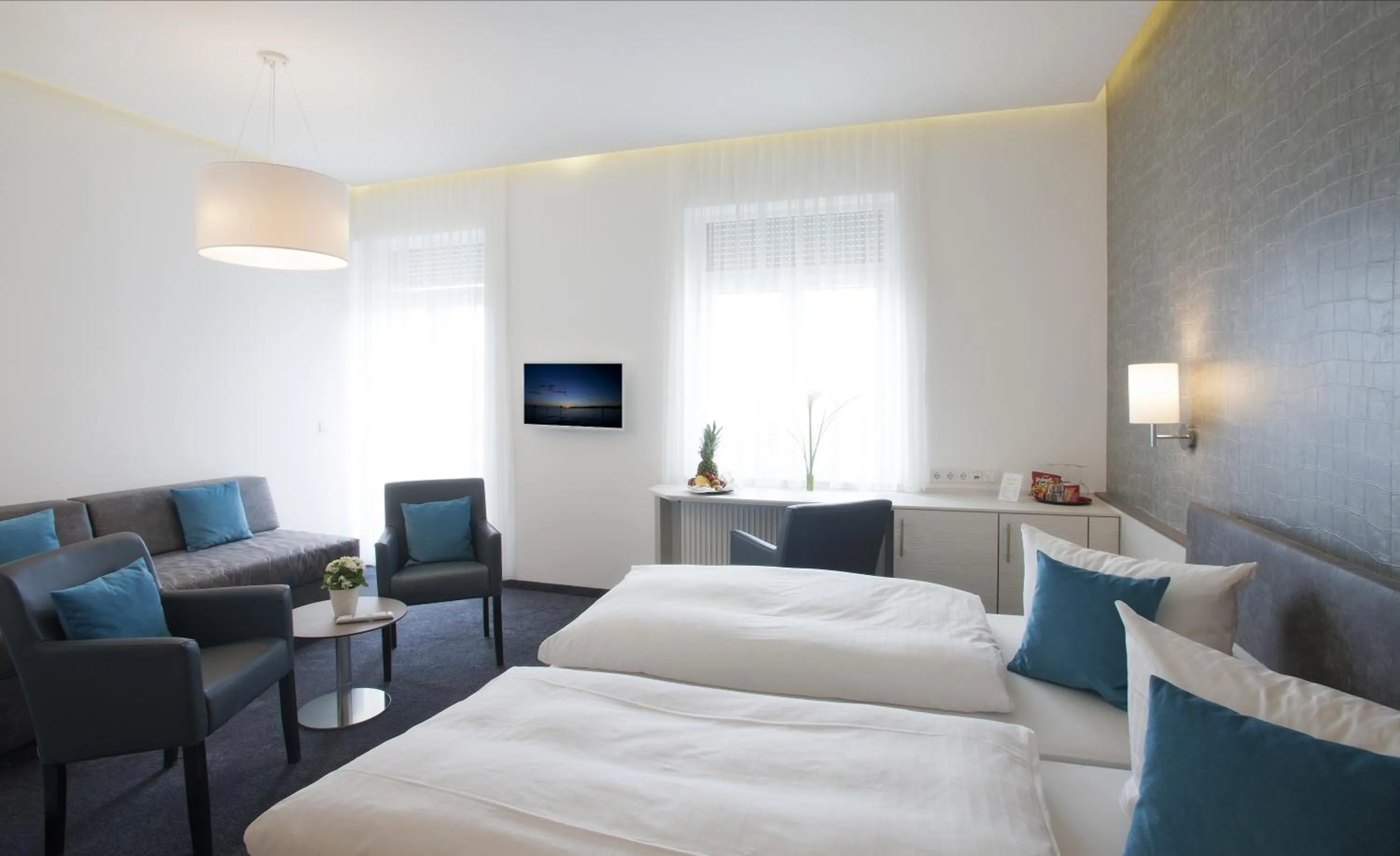 Photo of the whole room, Bed in Ebner - Boutique-Hotel & Konditorei