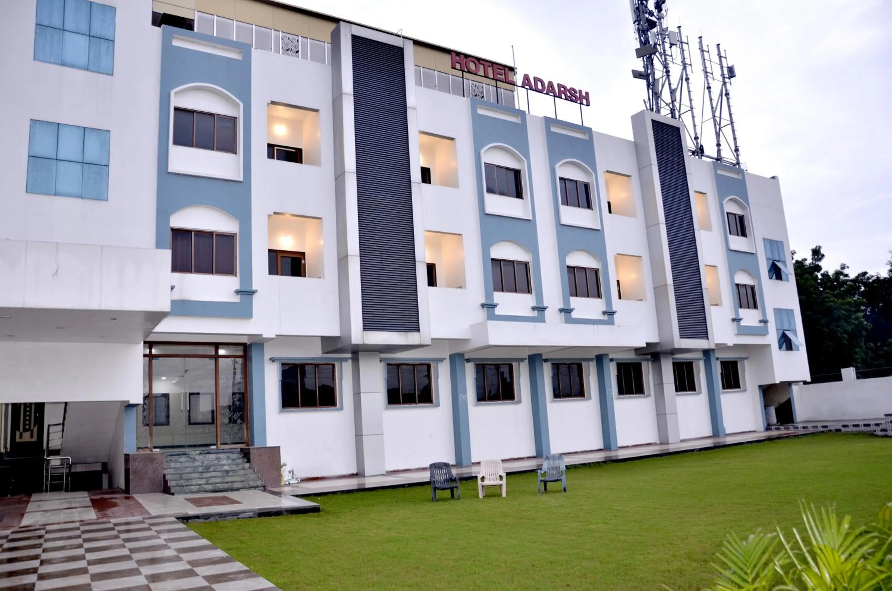 Hotel Adarsh