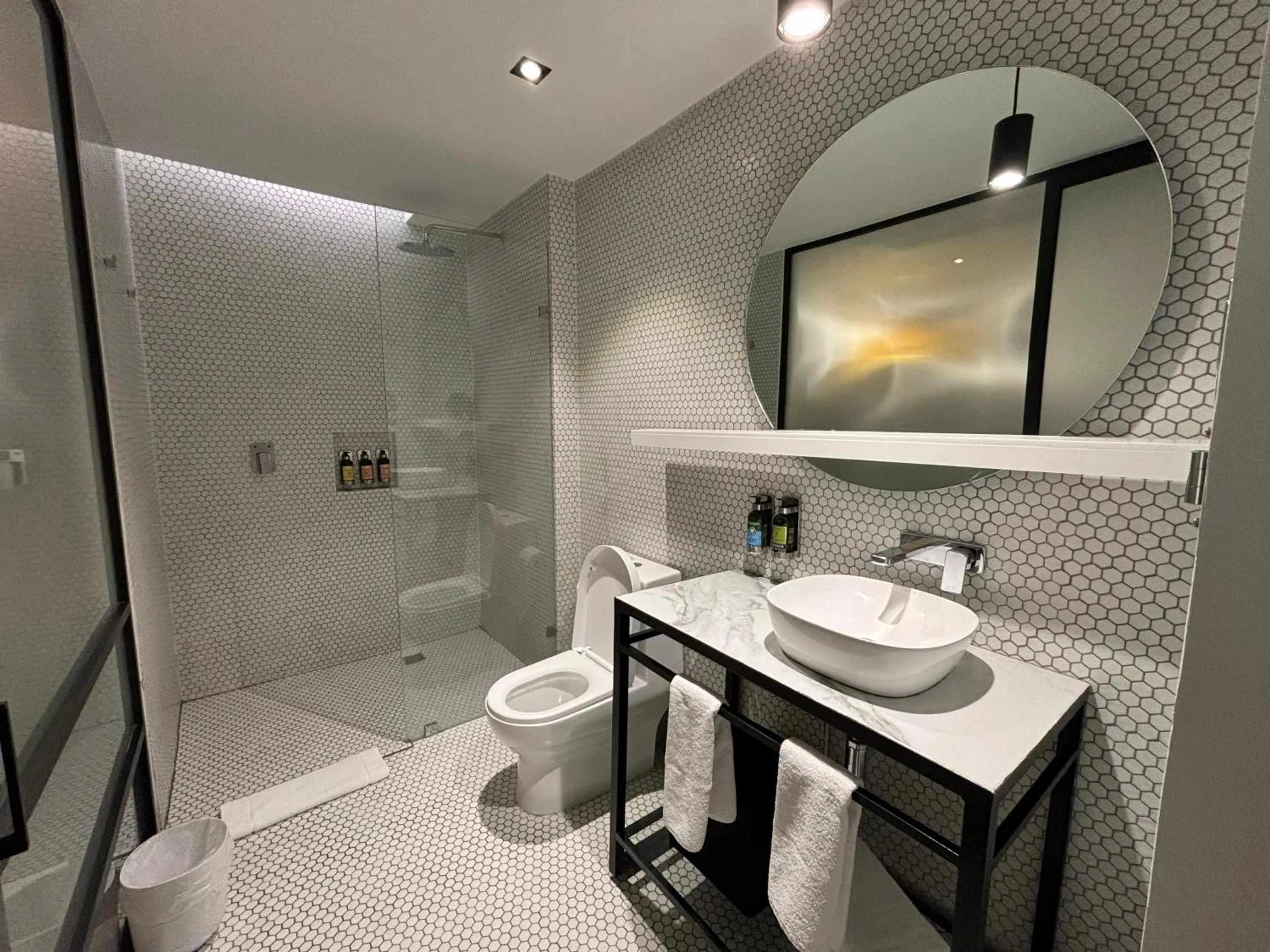 Shower in Park Life Masaryk