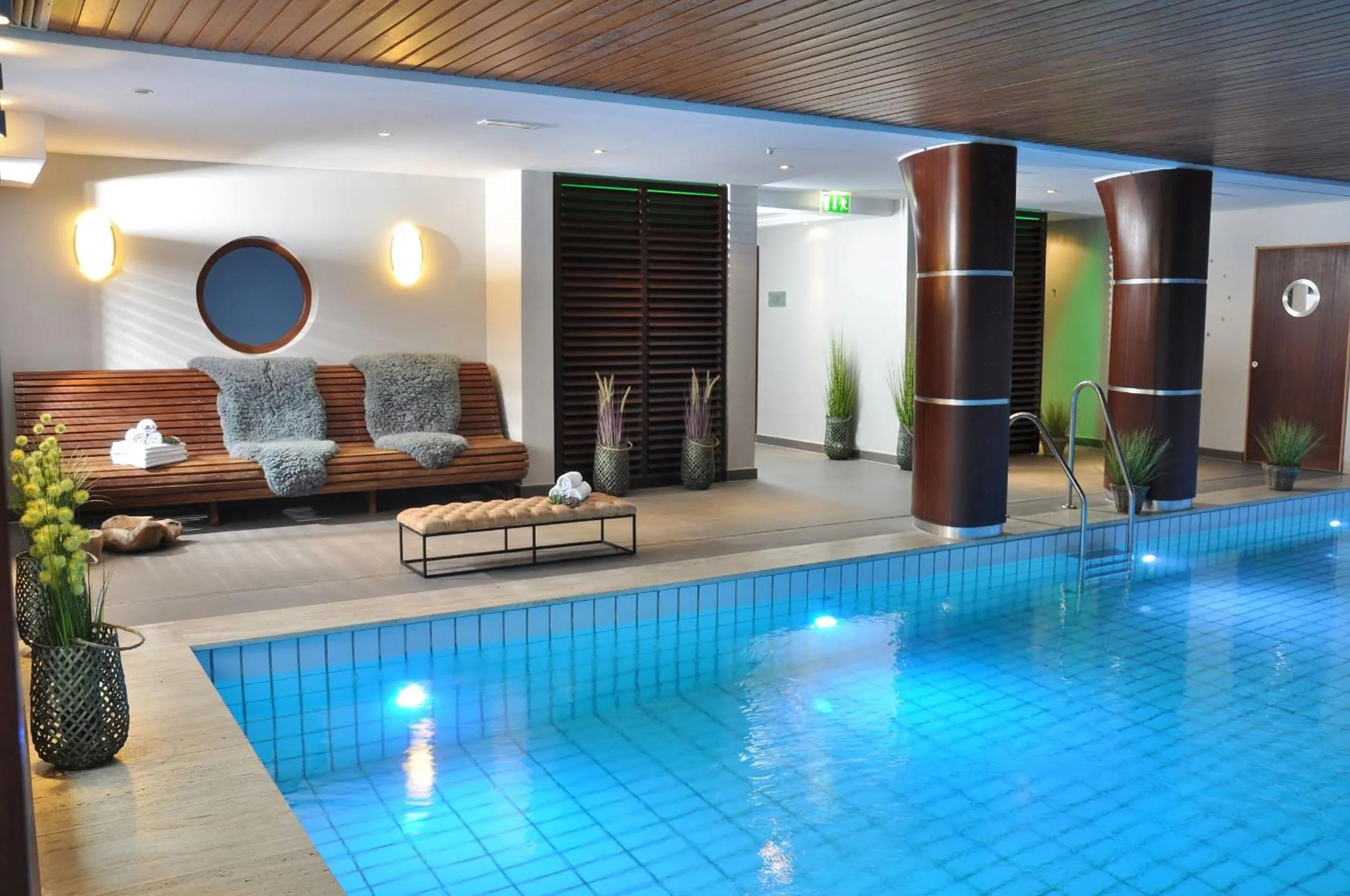 Swimming pool in Hotel Eggers Hamburg