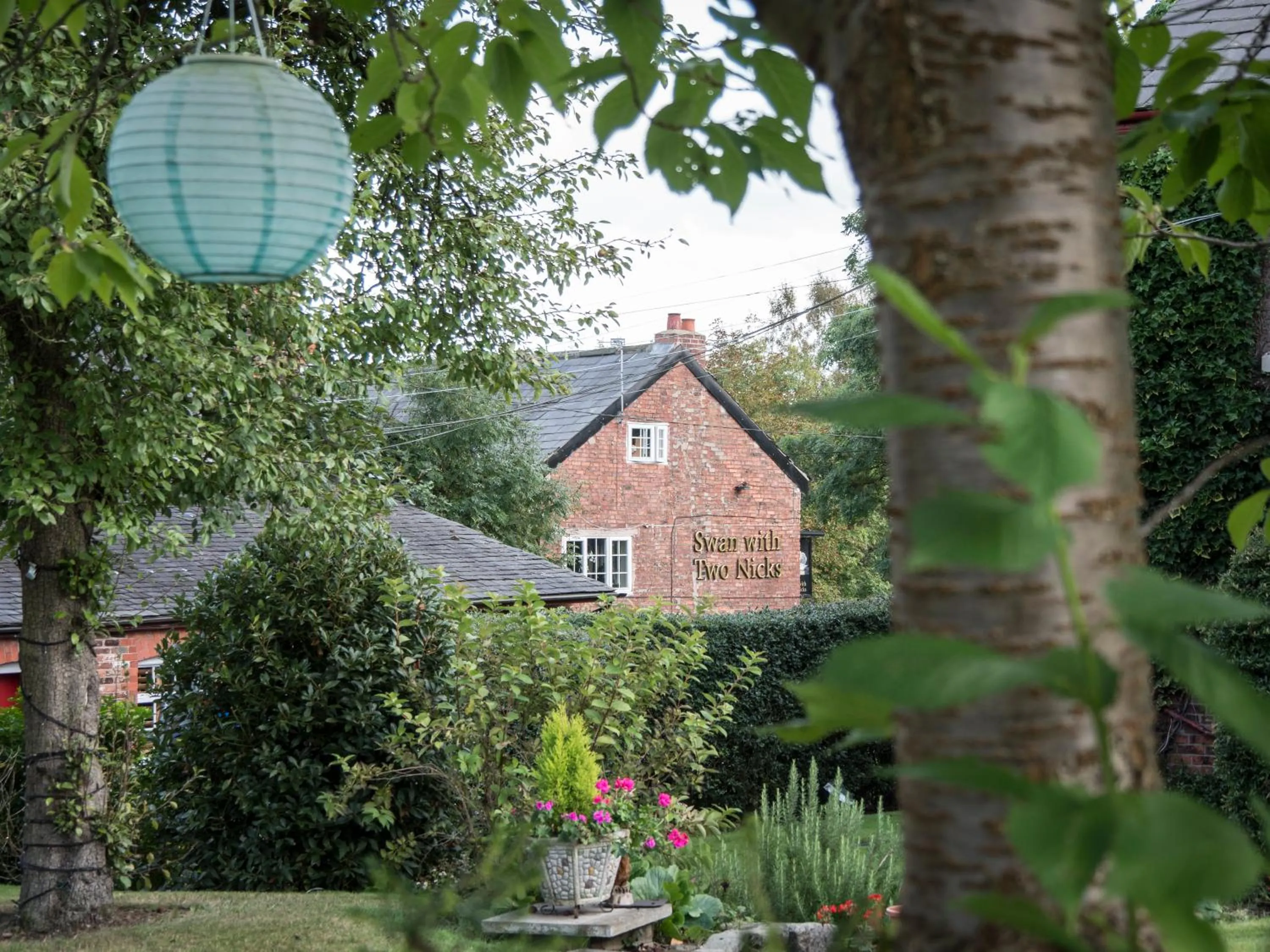 Garden view in Ash Farm Country House