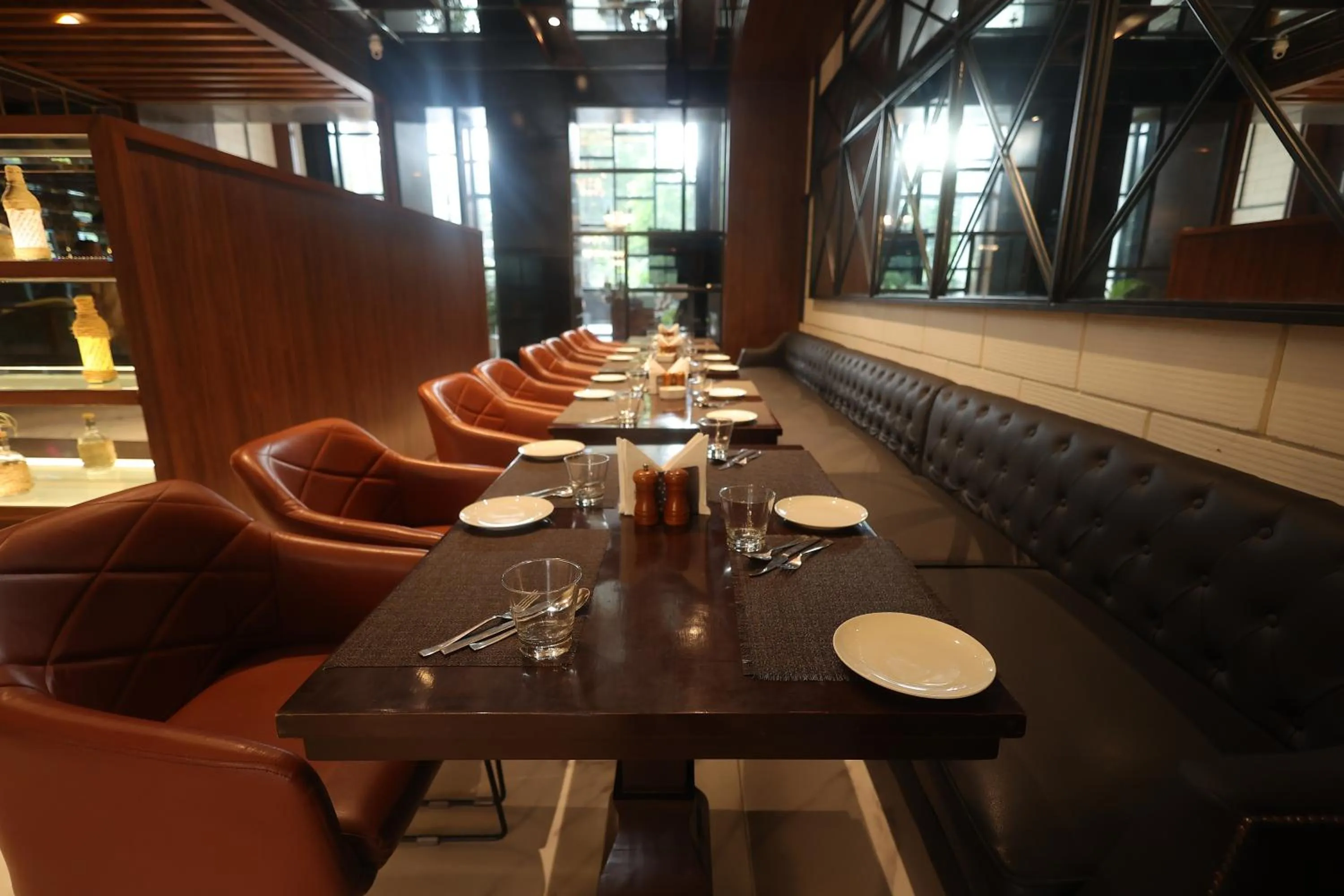 Restaurant/places to eat in Hotel Polo Towers Agartala