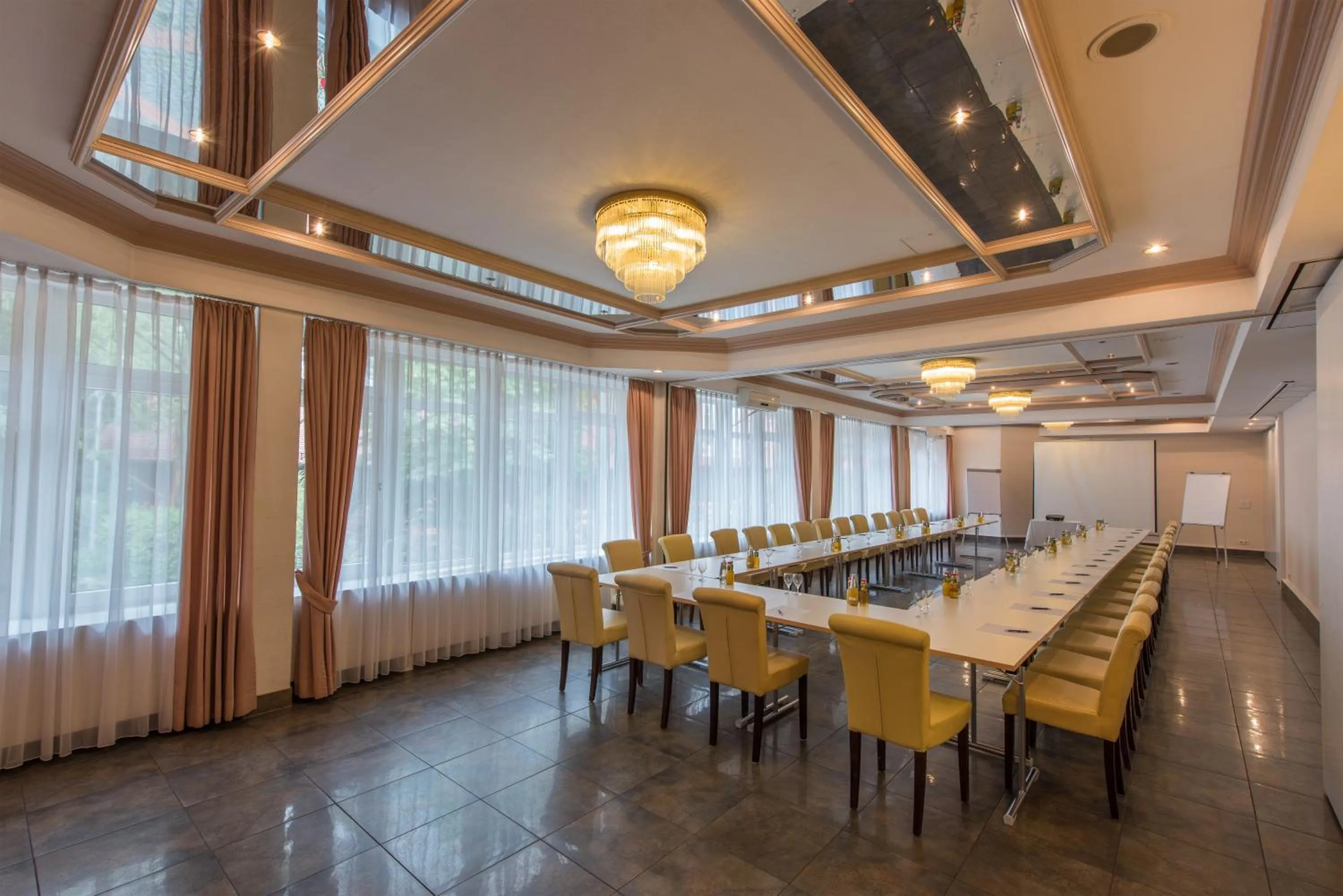 Business facilities in Parkhotel Frankfurt Airport