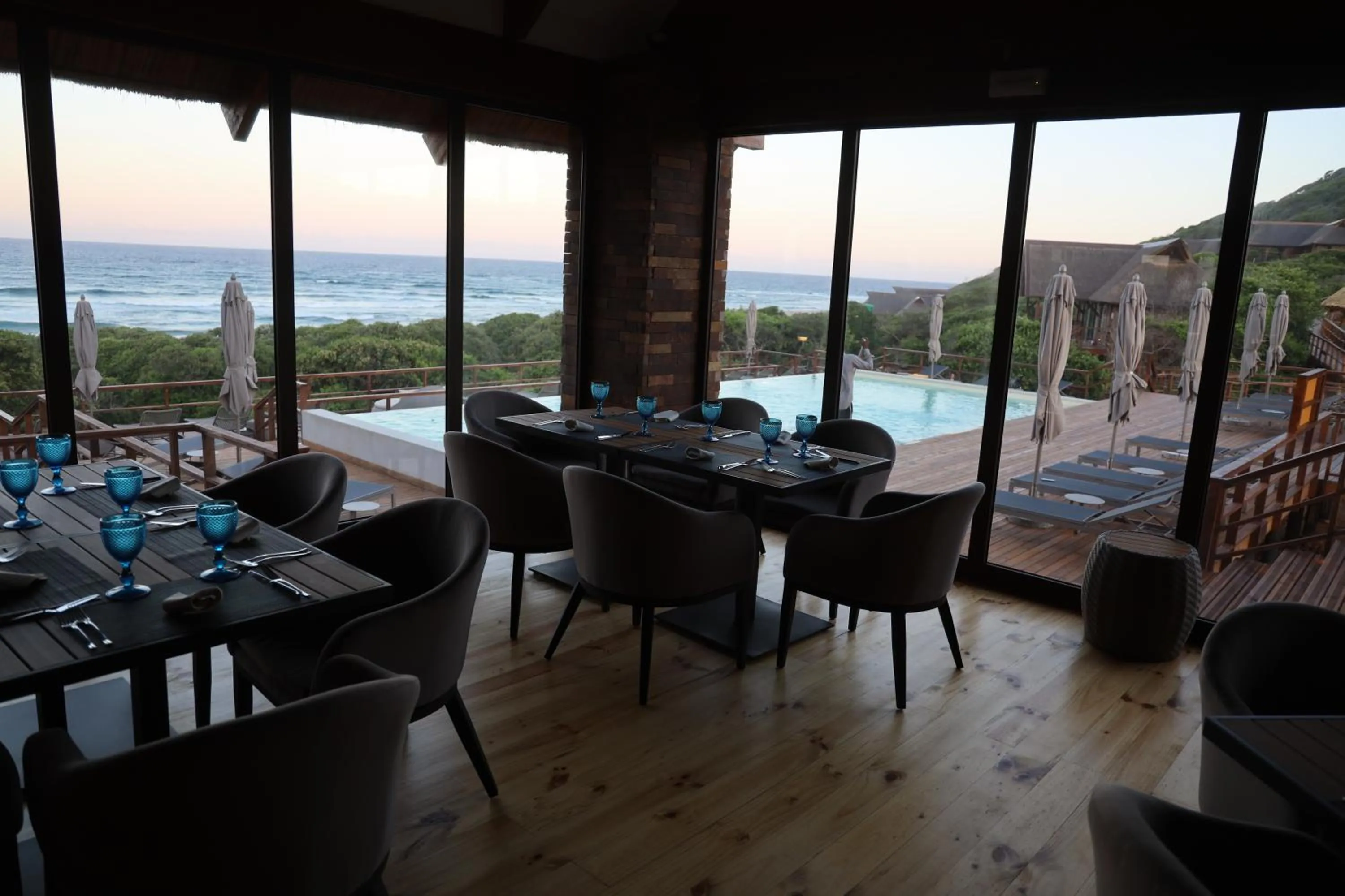 Restaurant/places to eat in Montebelo Milibangalala Bay Resort