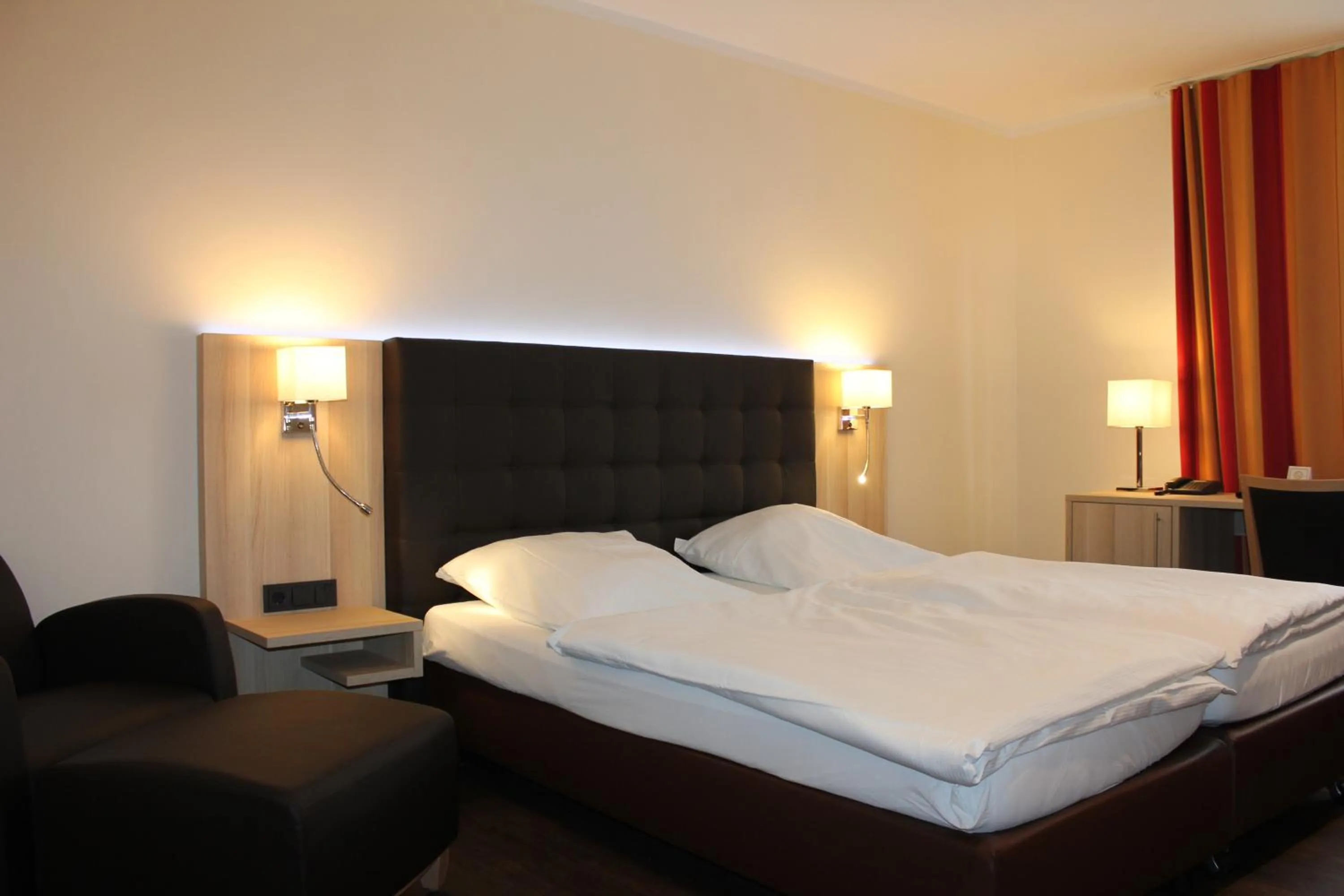 Photo of the whole room, Bed in Vivotel Sonderfeld