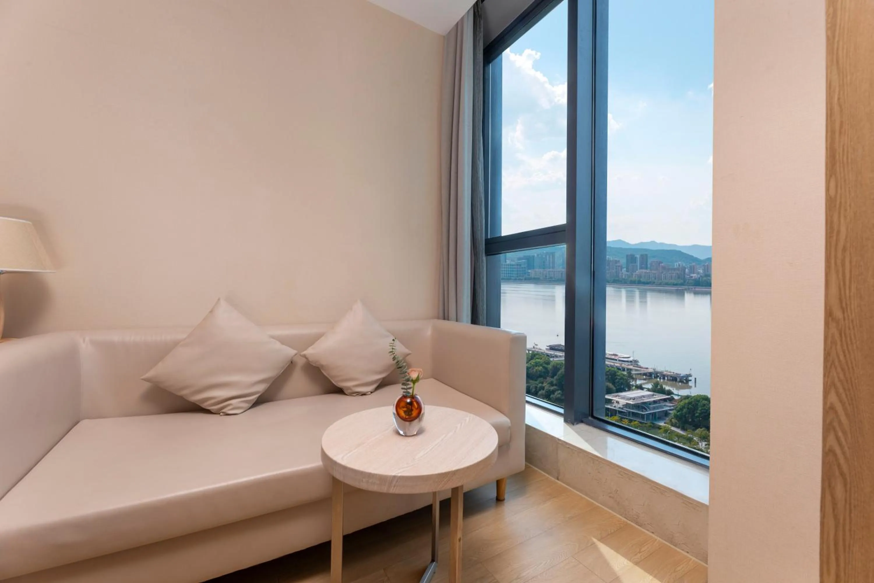 Crystal Orange Hotel (Hangzhou Binjiang Star Avenue)