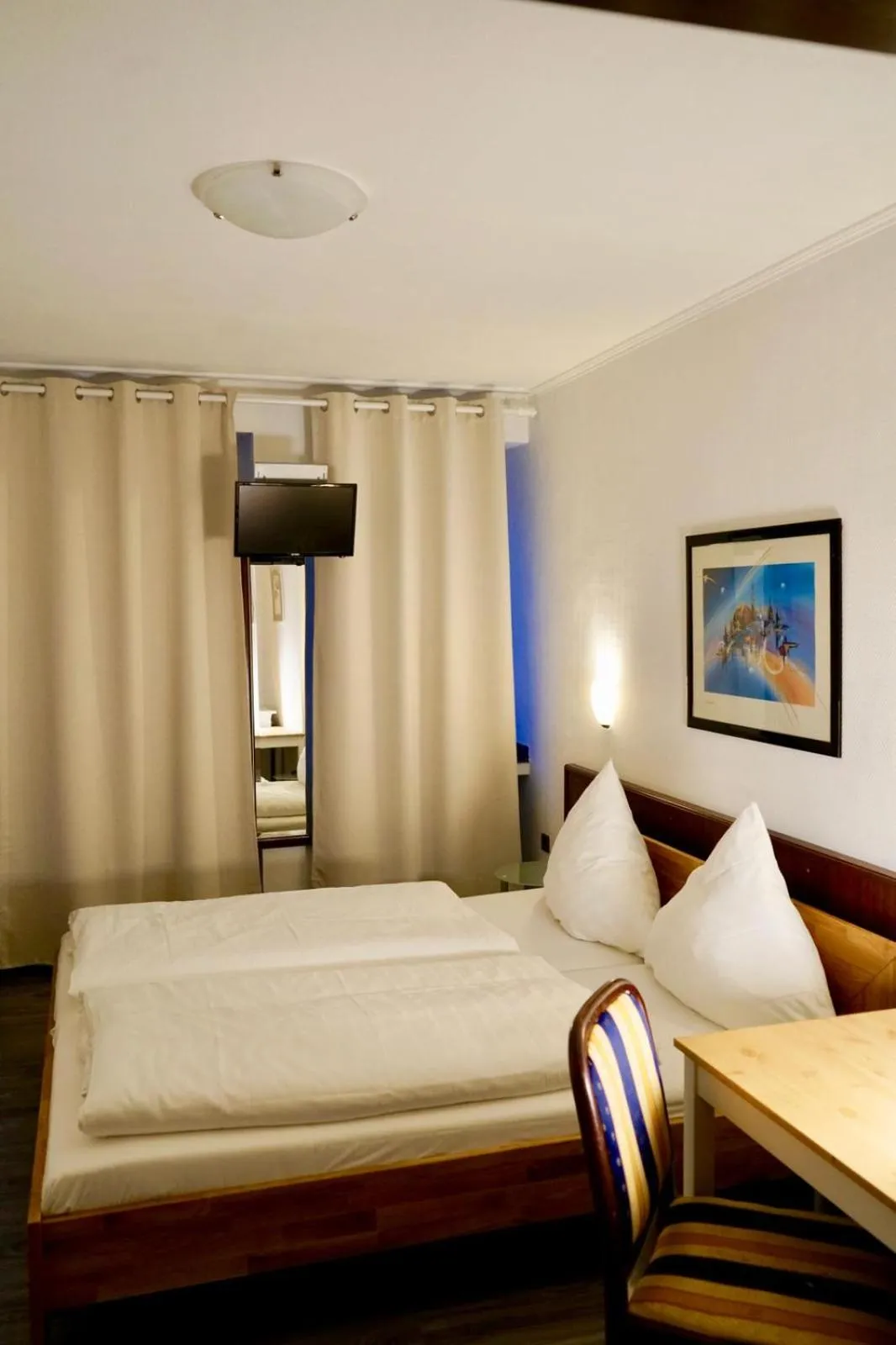 Bed in Hotel Berliner Hof