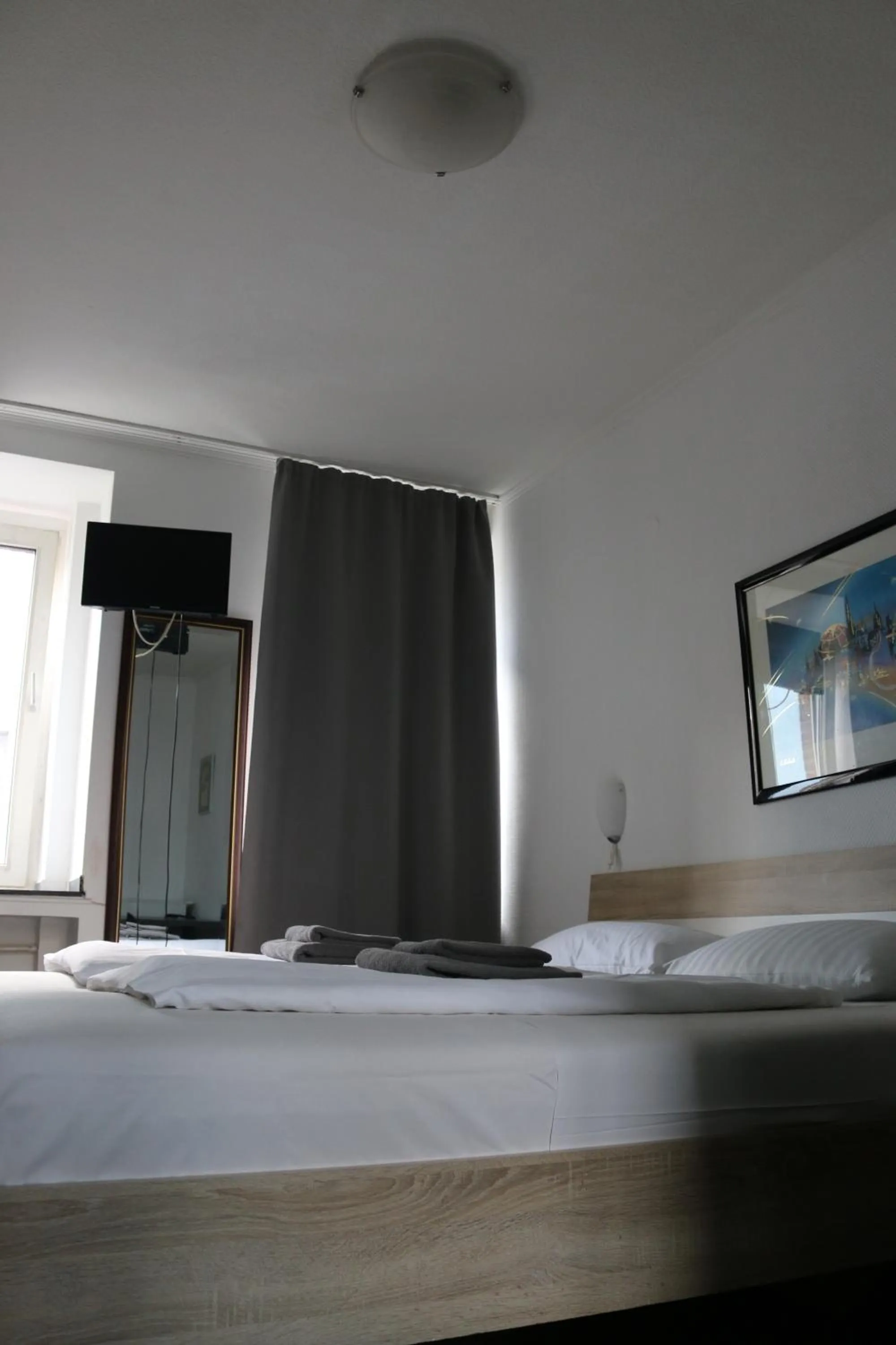 Bed in Hotel Berliner Hof