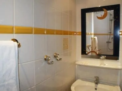 Bathroom in Hotel Berliner Hof