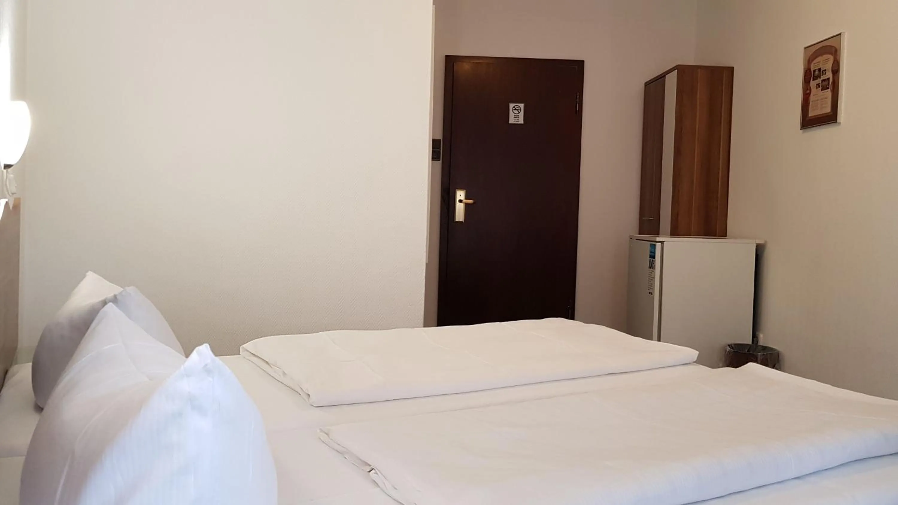 Staff, Bed in Hotel Berliner Hof