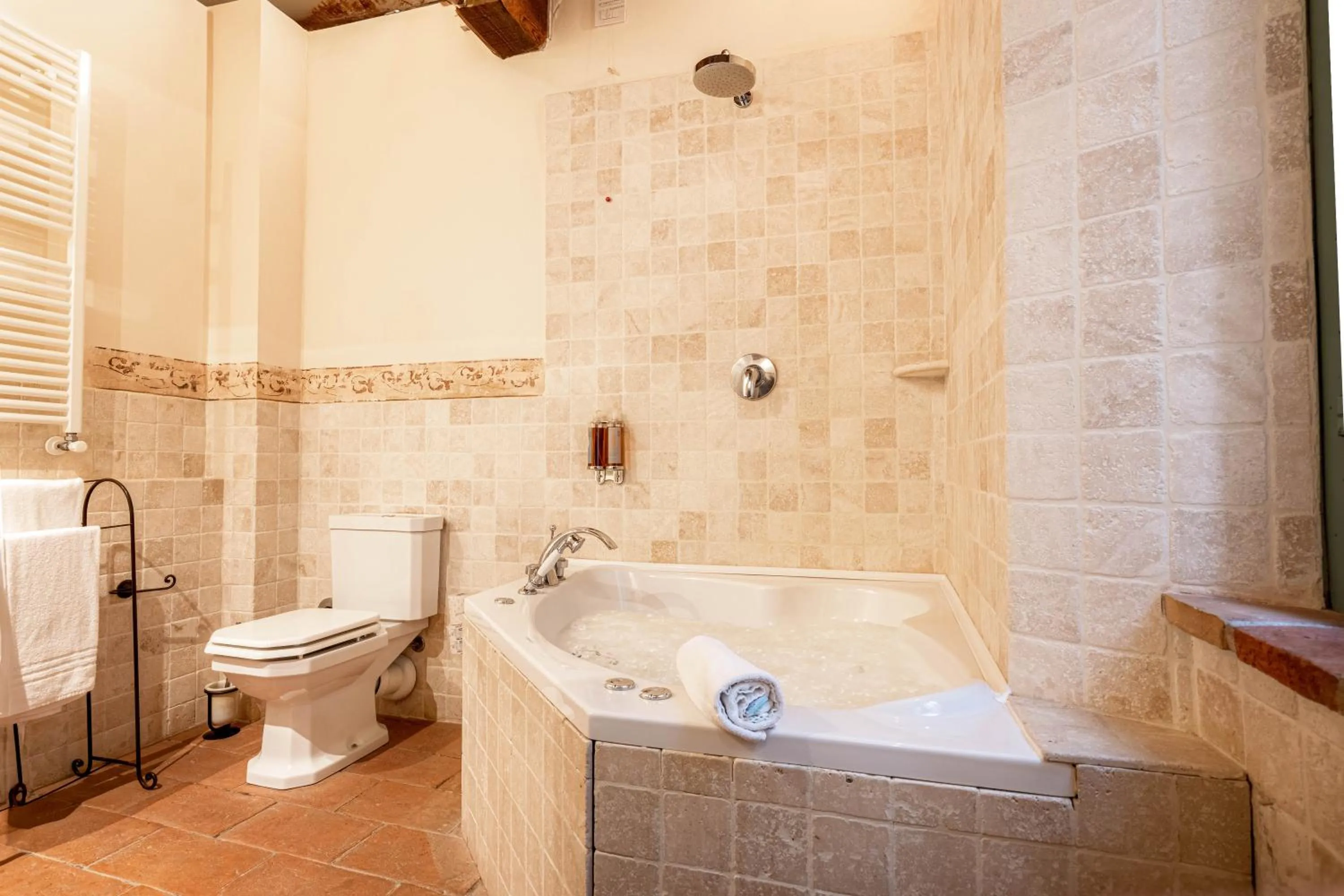 Toilet in Palazzo Brandano Hotel