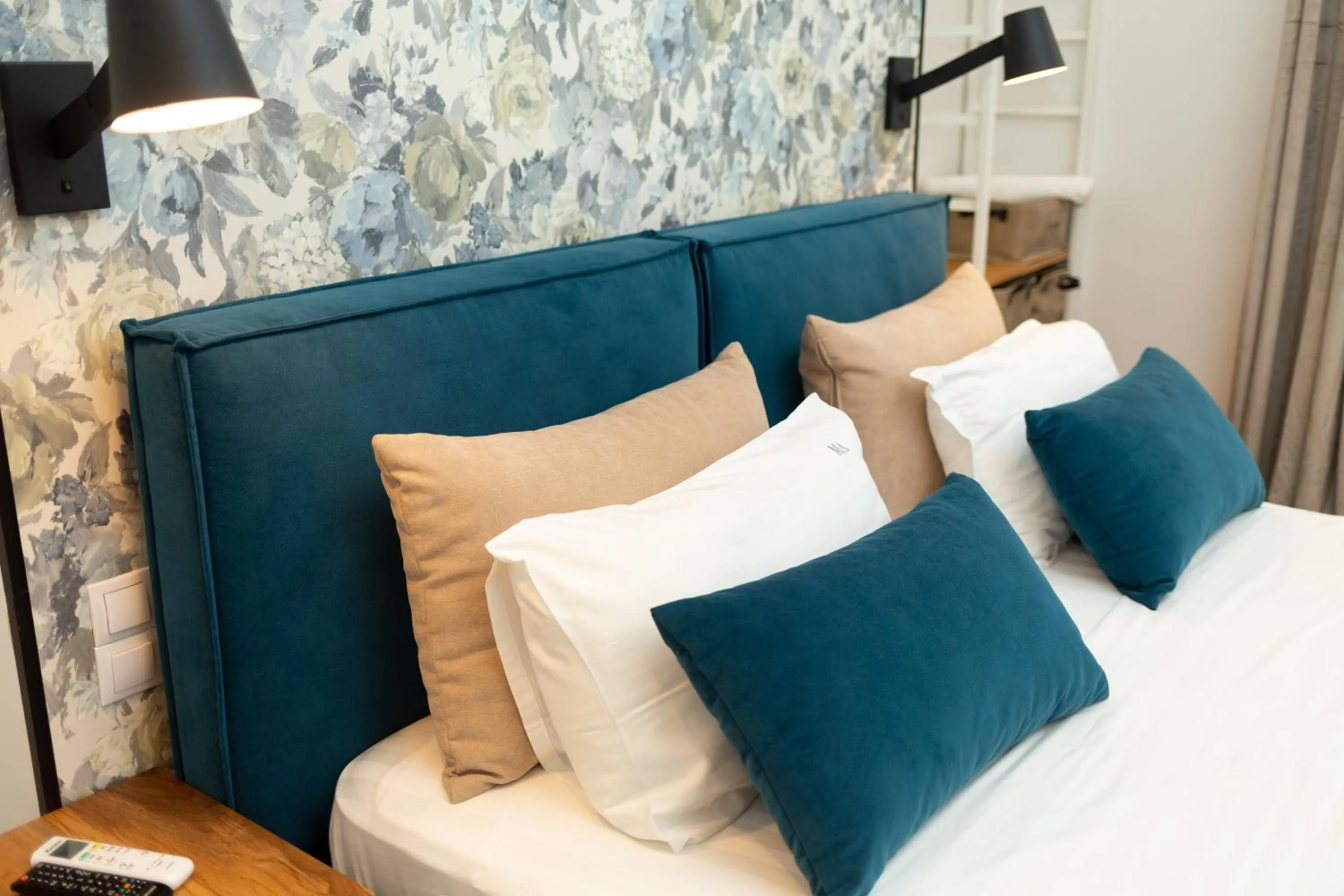 Bed in Metropole Apartments Royal Residence