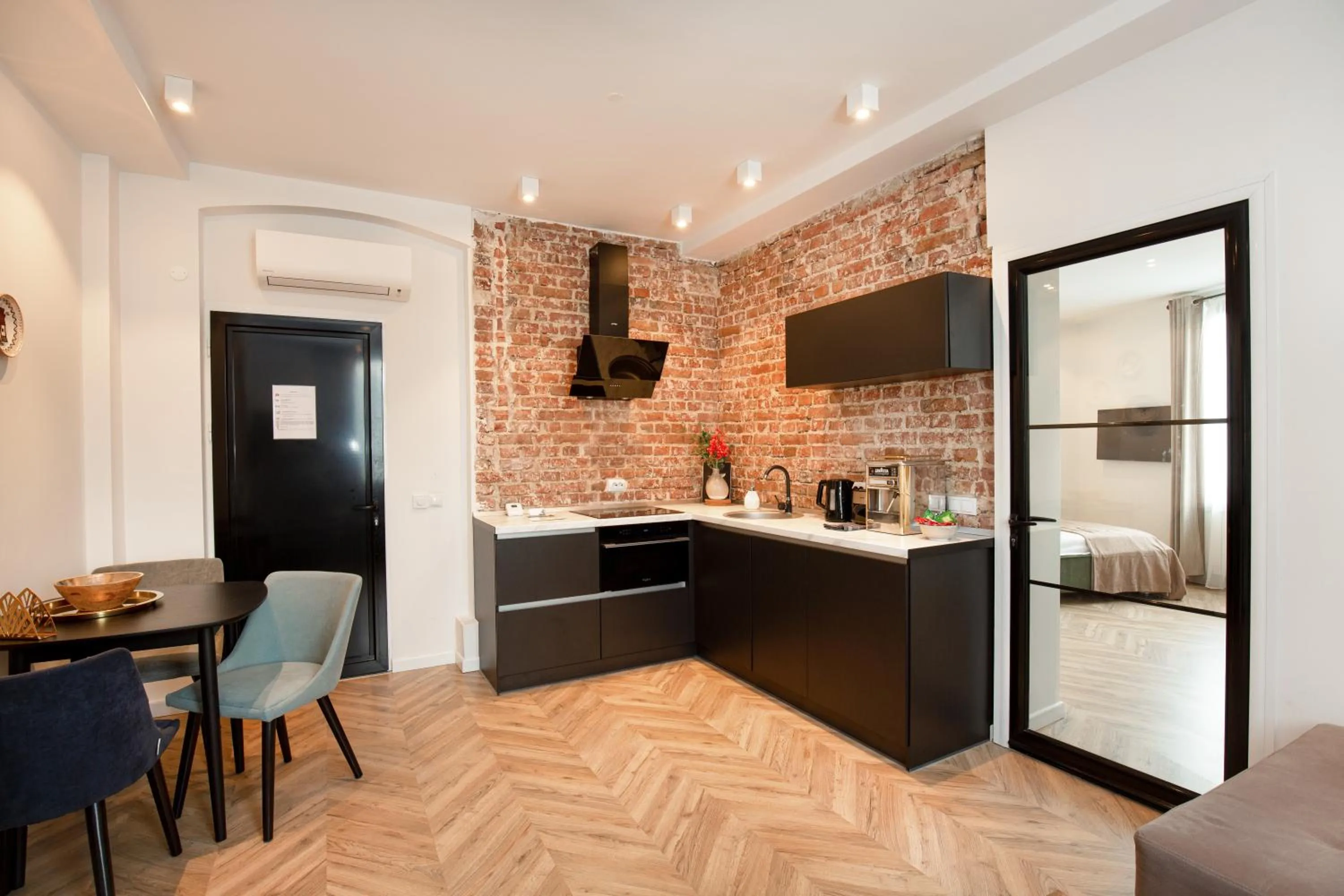 Living room in Metropole Apartments Royal Residence