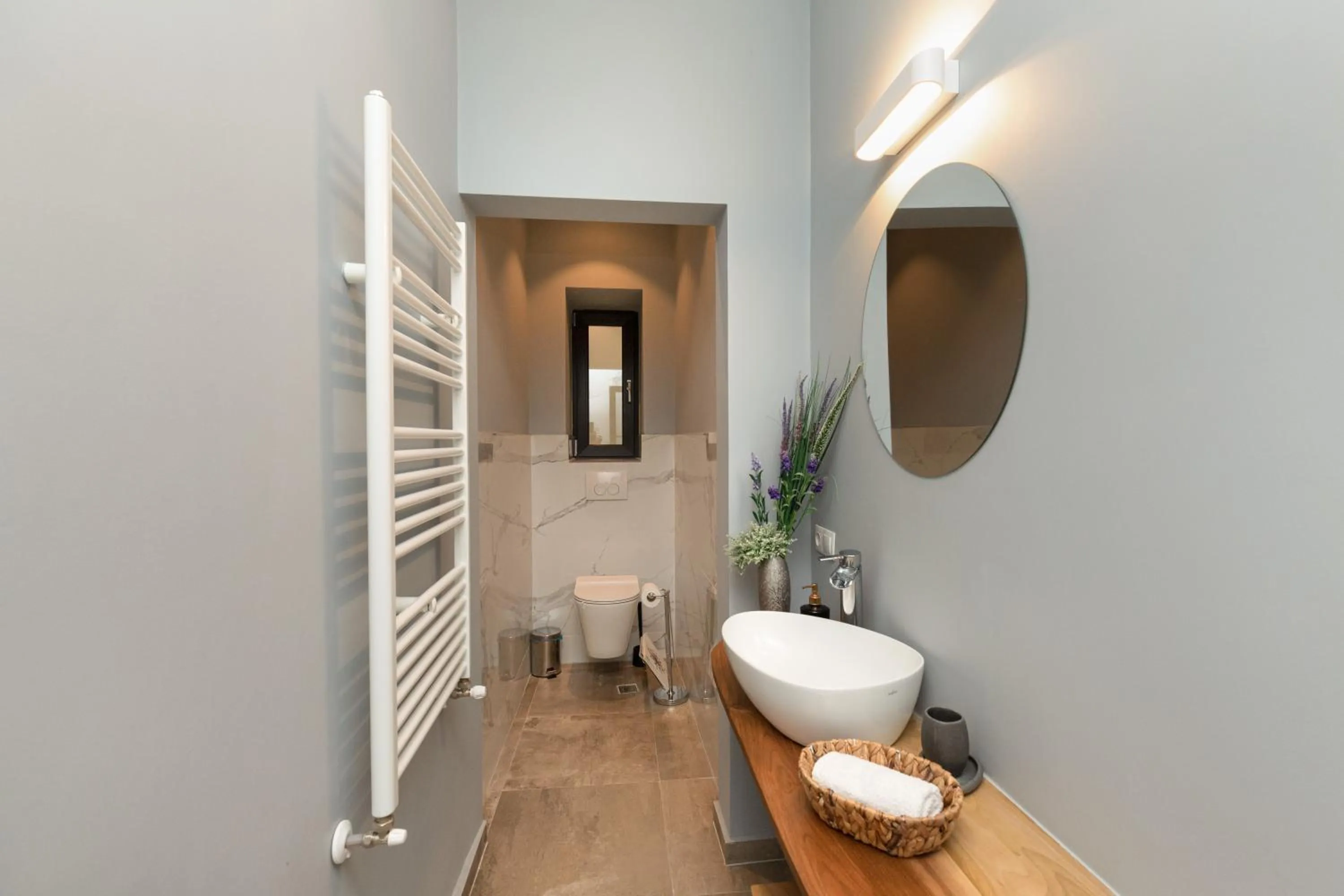 Bathroom in Metropole Apartments Royal Residence