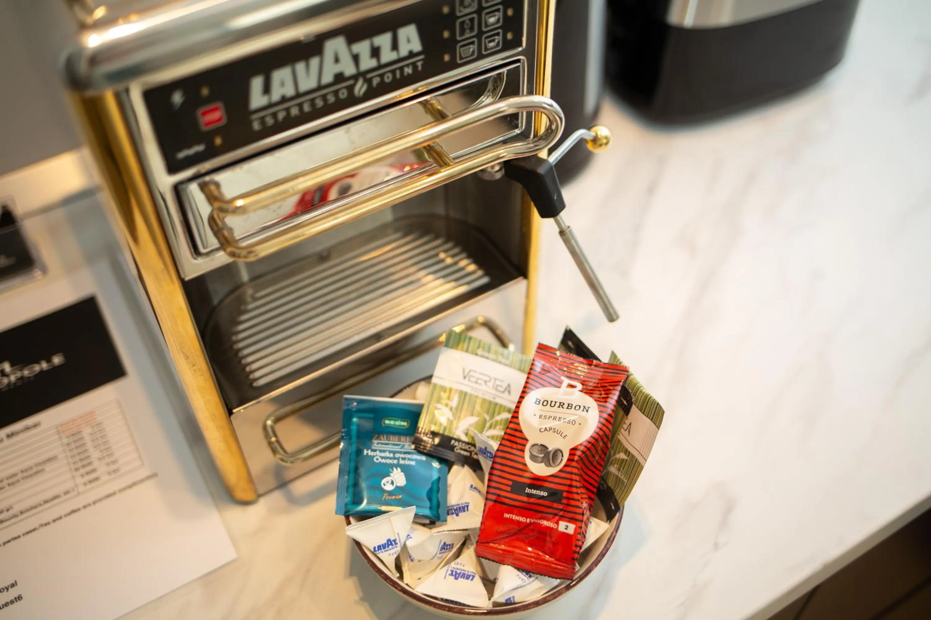 Coffee/tea facilities in Metropole Apartments Royal Residence