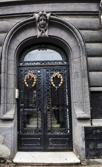 Facade/entrance in Metropole Apartments Royal Residence