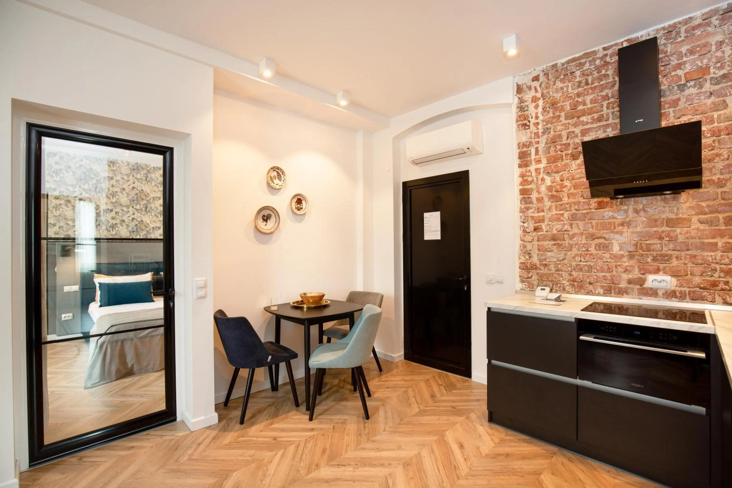 Living room in Metropole Apartments Royal Residence