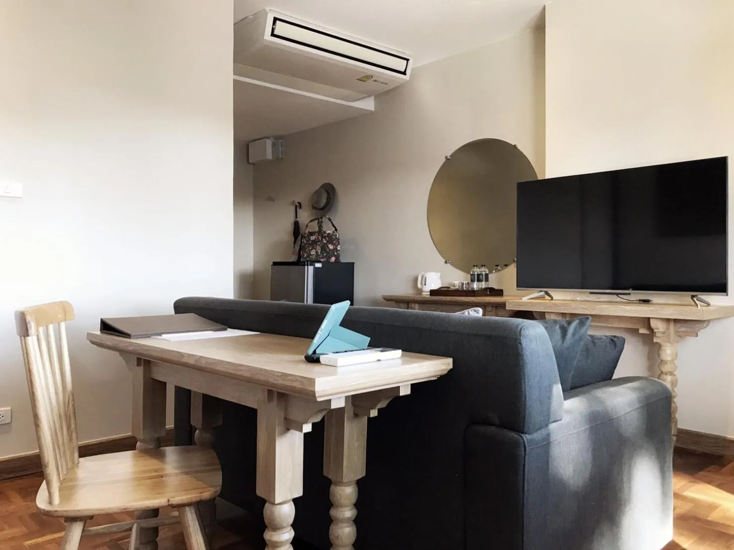 TV and multimedia in The Raintree Hotel Chiang Mai