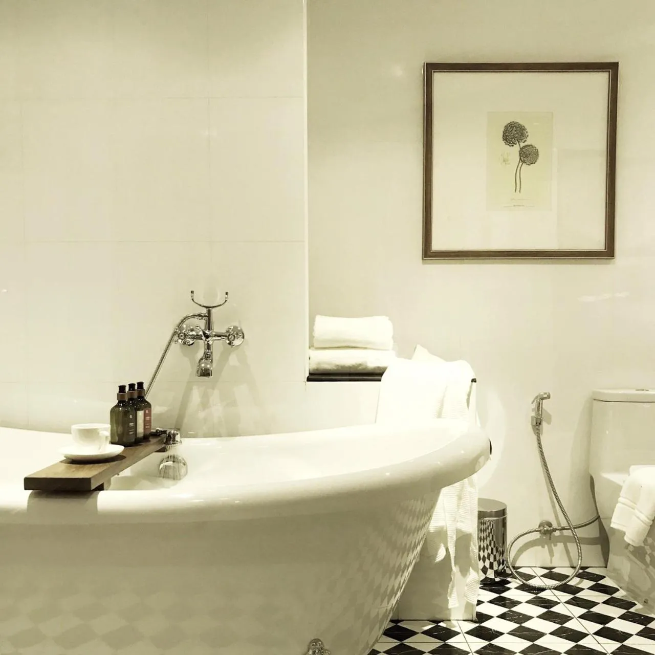 Bath, Bed in The Raintree Hotel Chiang Mai