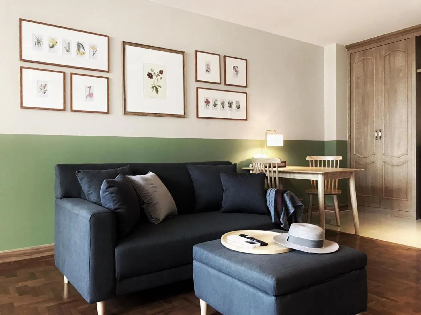 Seating area in The Raintree Hotel Chiang Mai