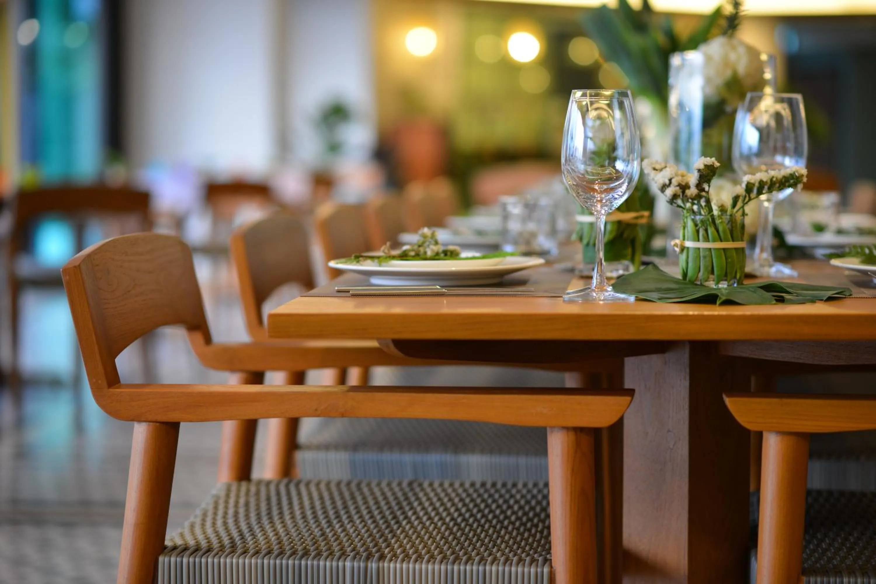 Restaurant/places to eat in The Raintree Hotel Chiang Mai