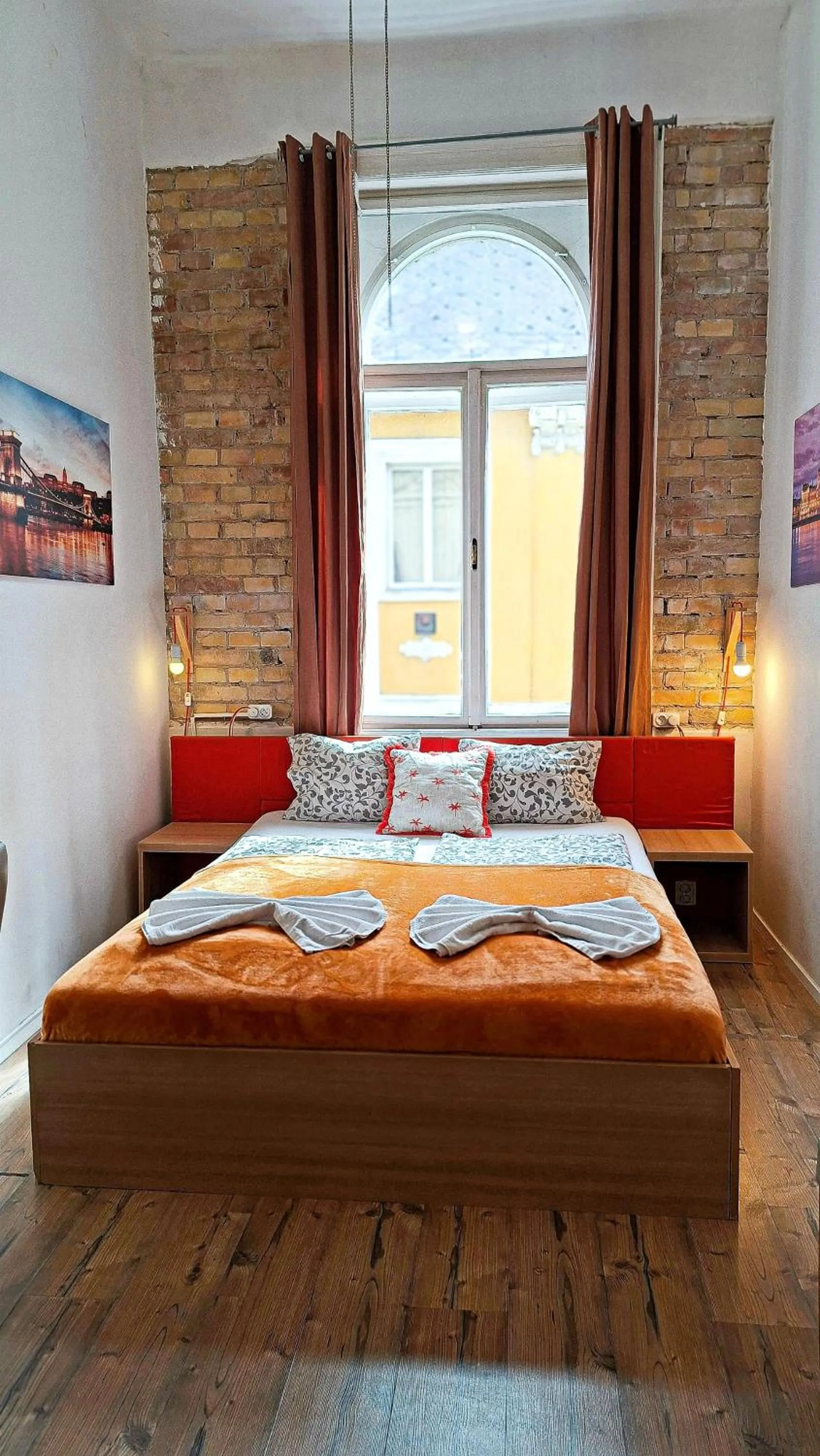Bed in GoodMo Budapest Smart Rooms