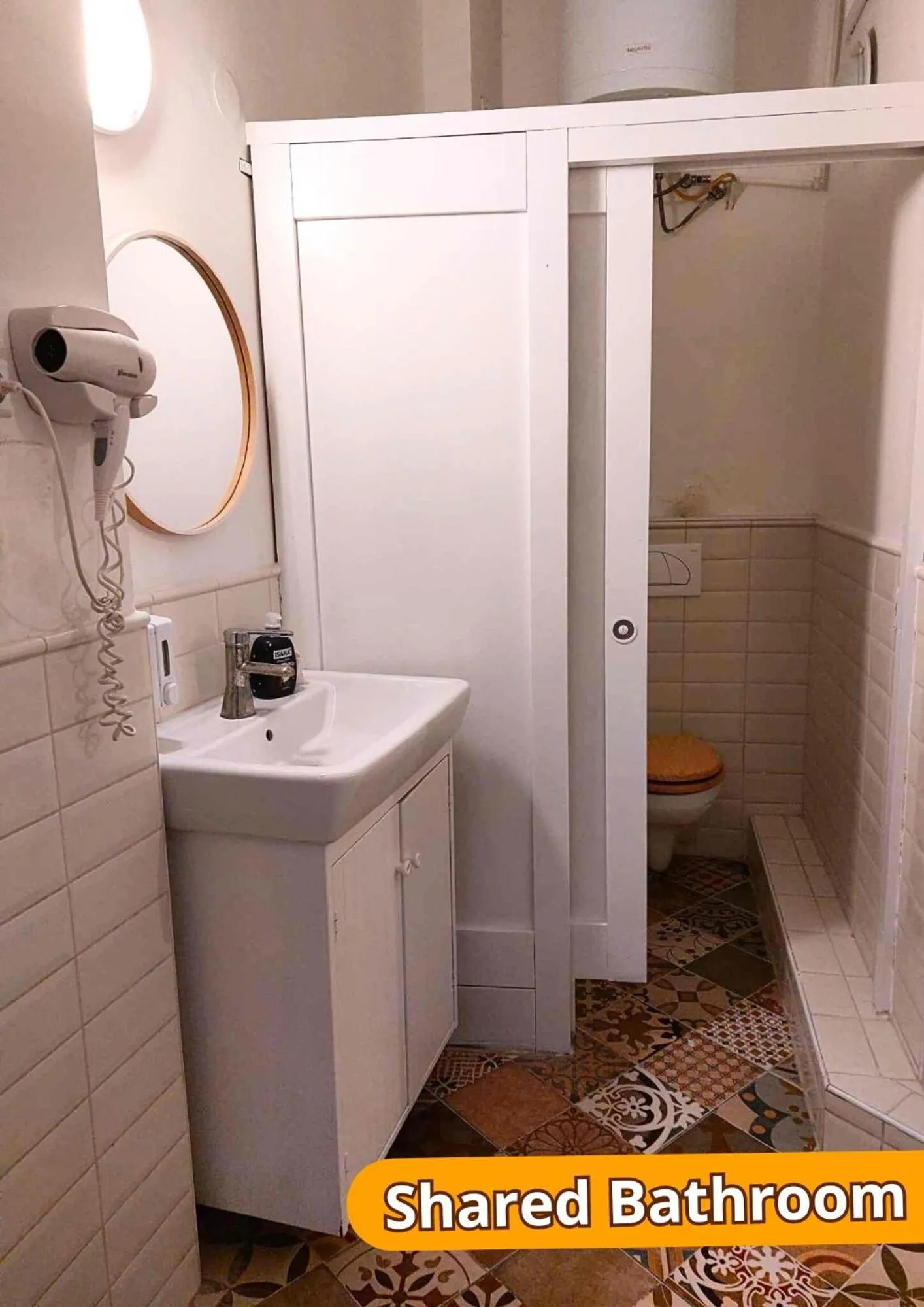 GoodMo Budapest Smart Rooms