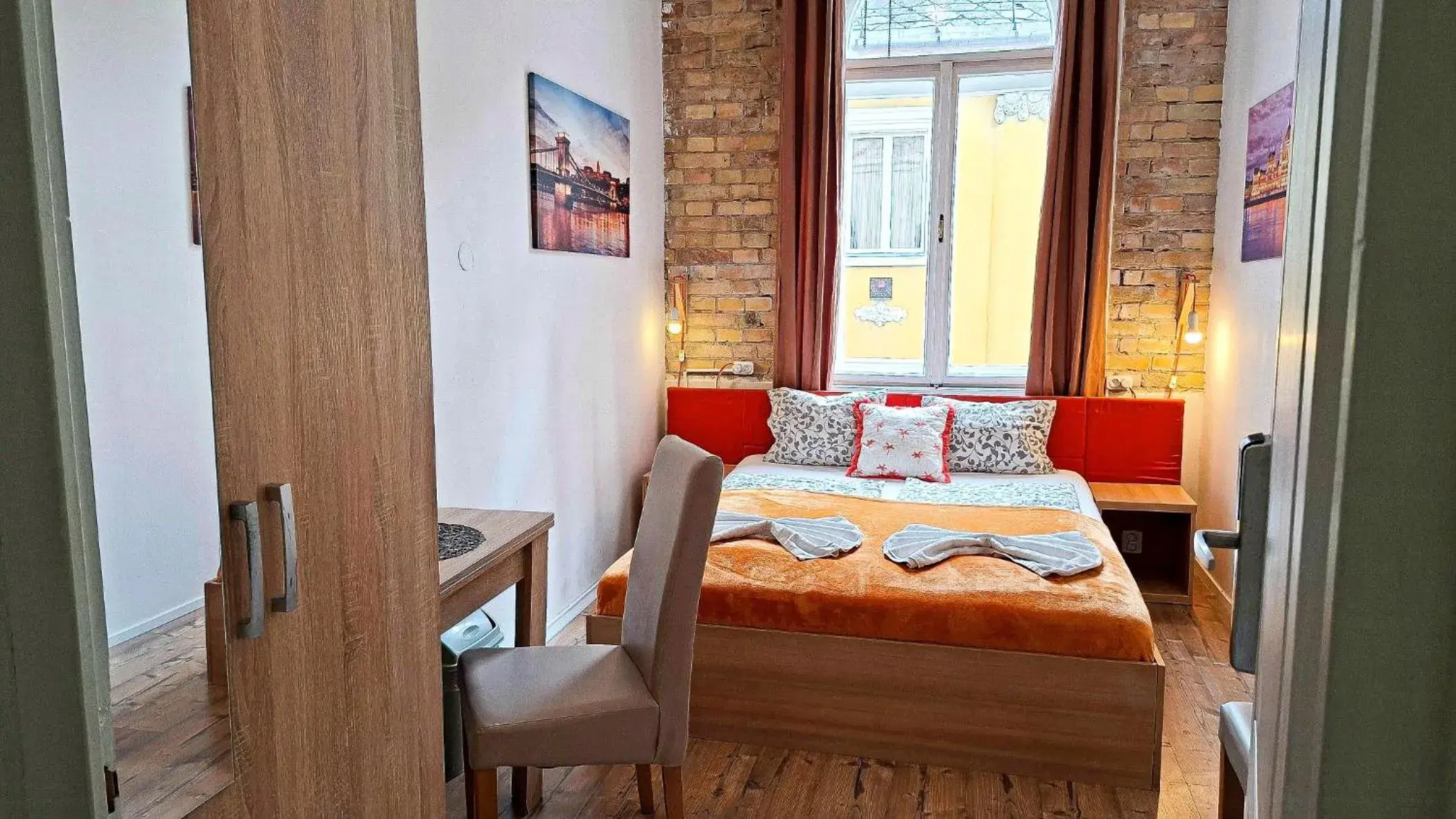 Double Room with Shared Bathroom in GoodMo Budapest Smart Rooms Double Room with Shared Bathroom in GoodMo Budapest Smart Rooms