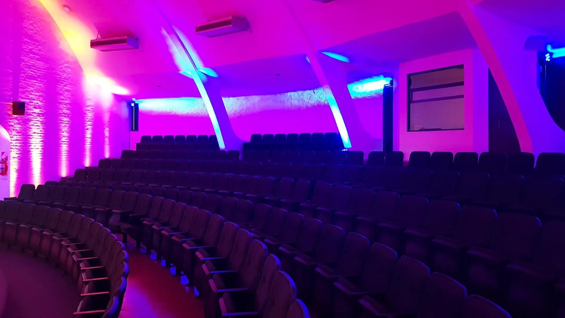 Meeting/conference room in Posada Mendoza by DOT Tradition