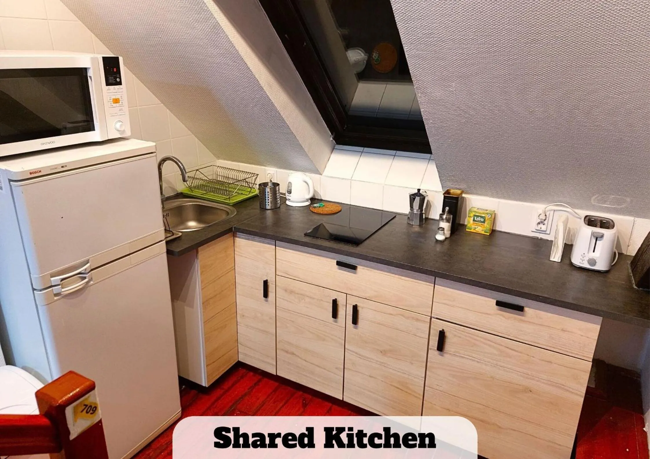 Coffee/tea facilities in Black Sheep Budapest Smart Rooms