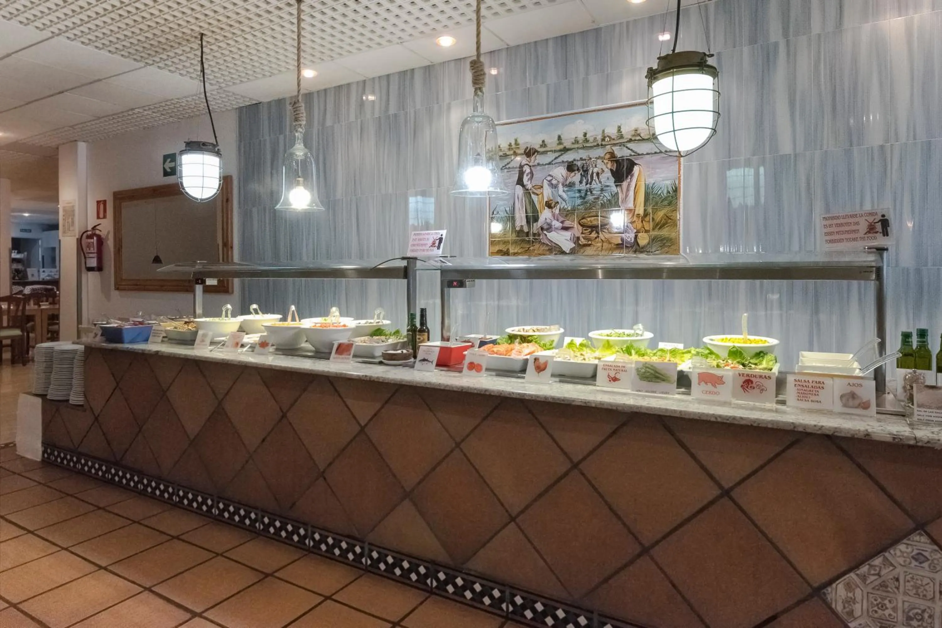 Restaurant/places to eat in Hotel Europalace