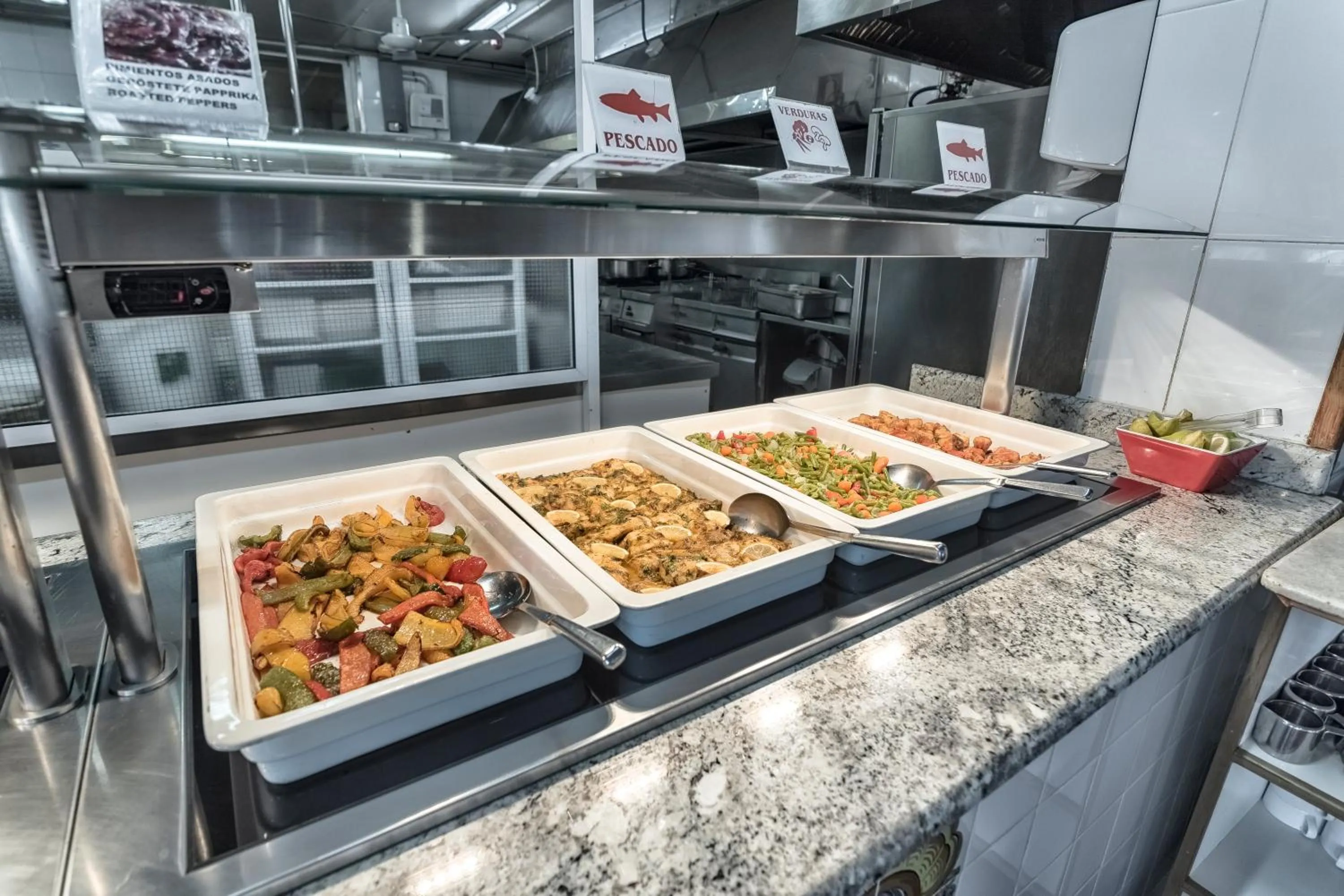 Food and drinks in Hotel Europalace