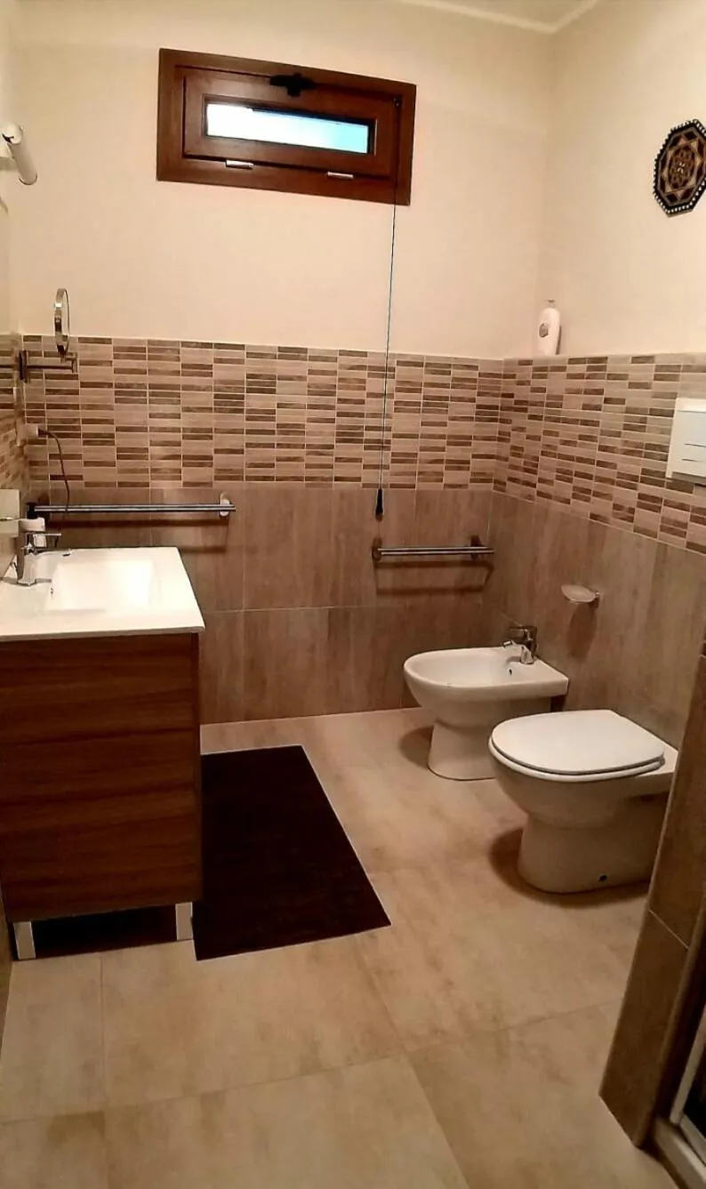 Bathroom in B&B GIRAMONDO