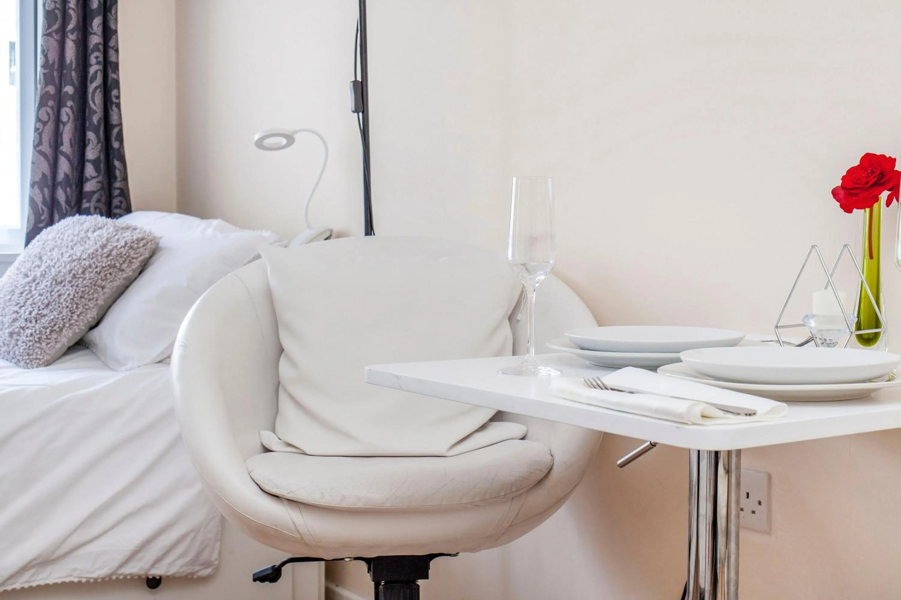 Other, Bed in TH Serviced Apartment London