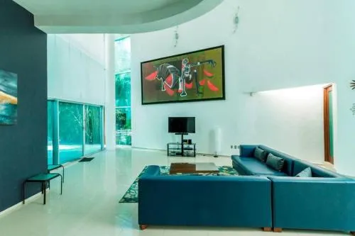 Private Pool Villa, Walk to Beach & 5th Ave