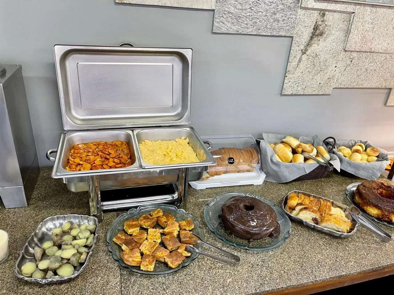 Breakfast in Hotel Economy 888 - Próximo a Praça da Estação e Rodoviária