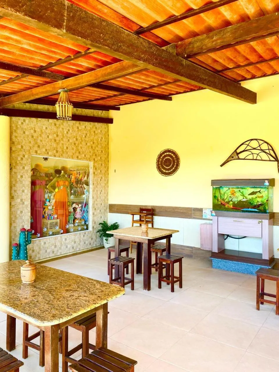 On-site shops in Pousada Sonho de Mar