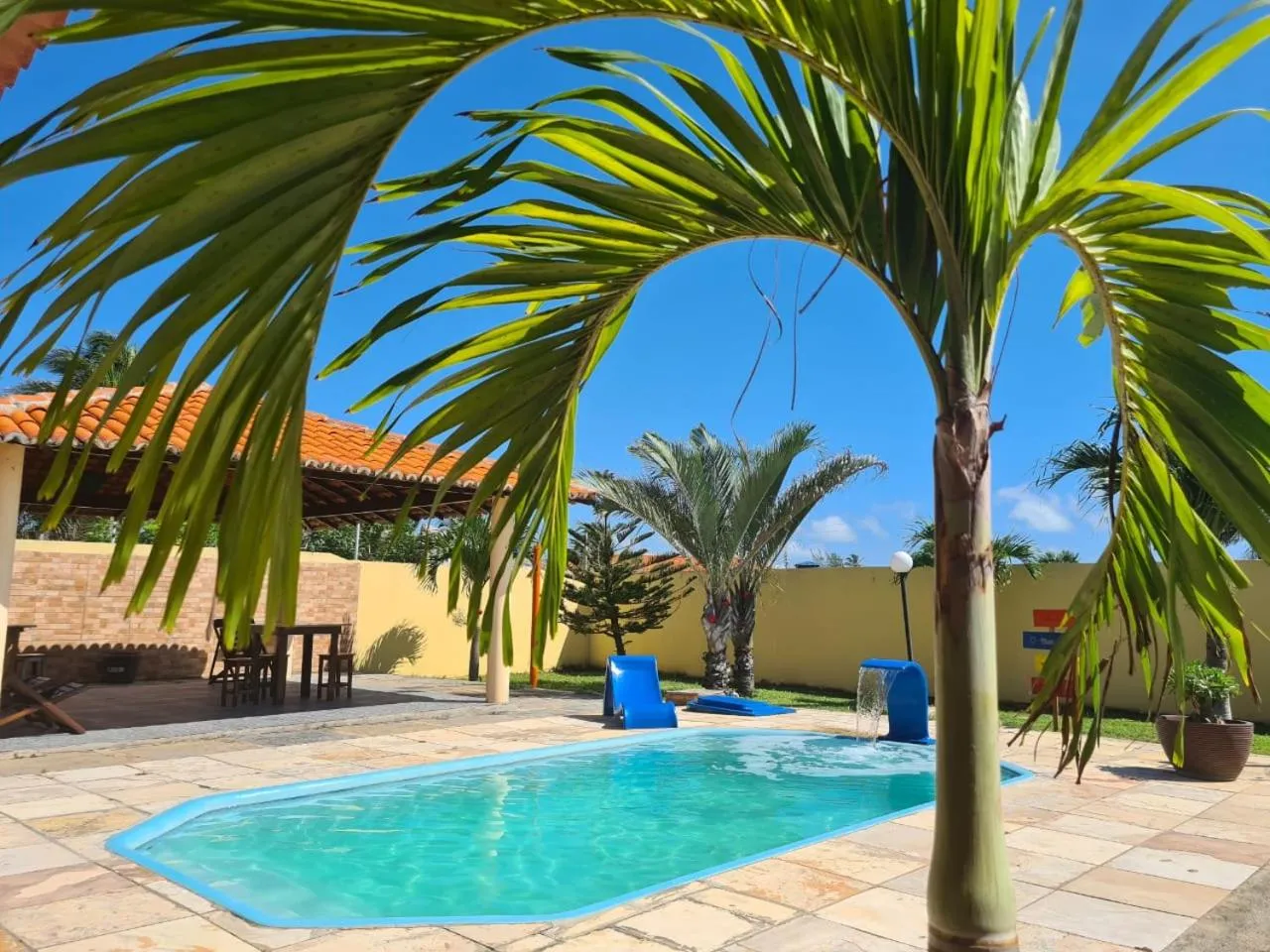 Swimming pool in Pousada Sonho de Mar