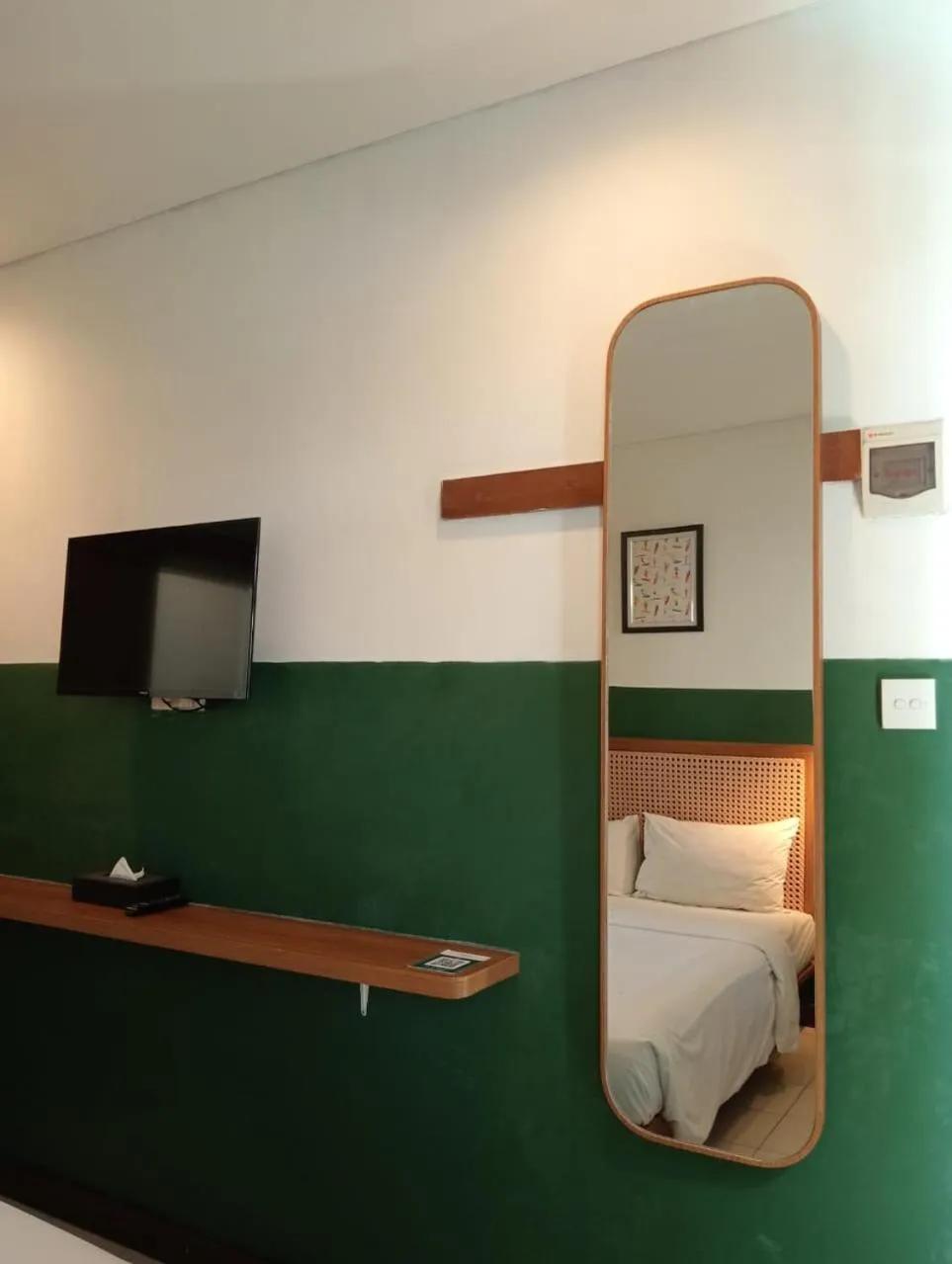 hair dresser, Bed in Liberta Malioboro South