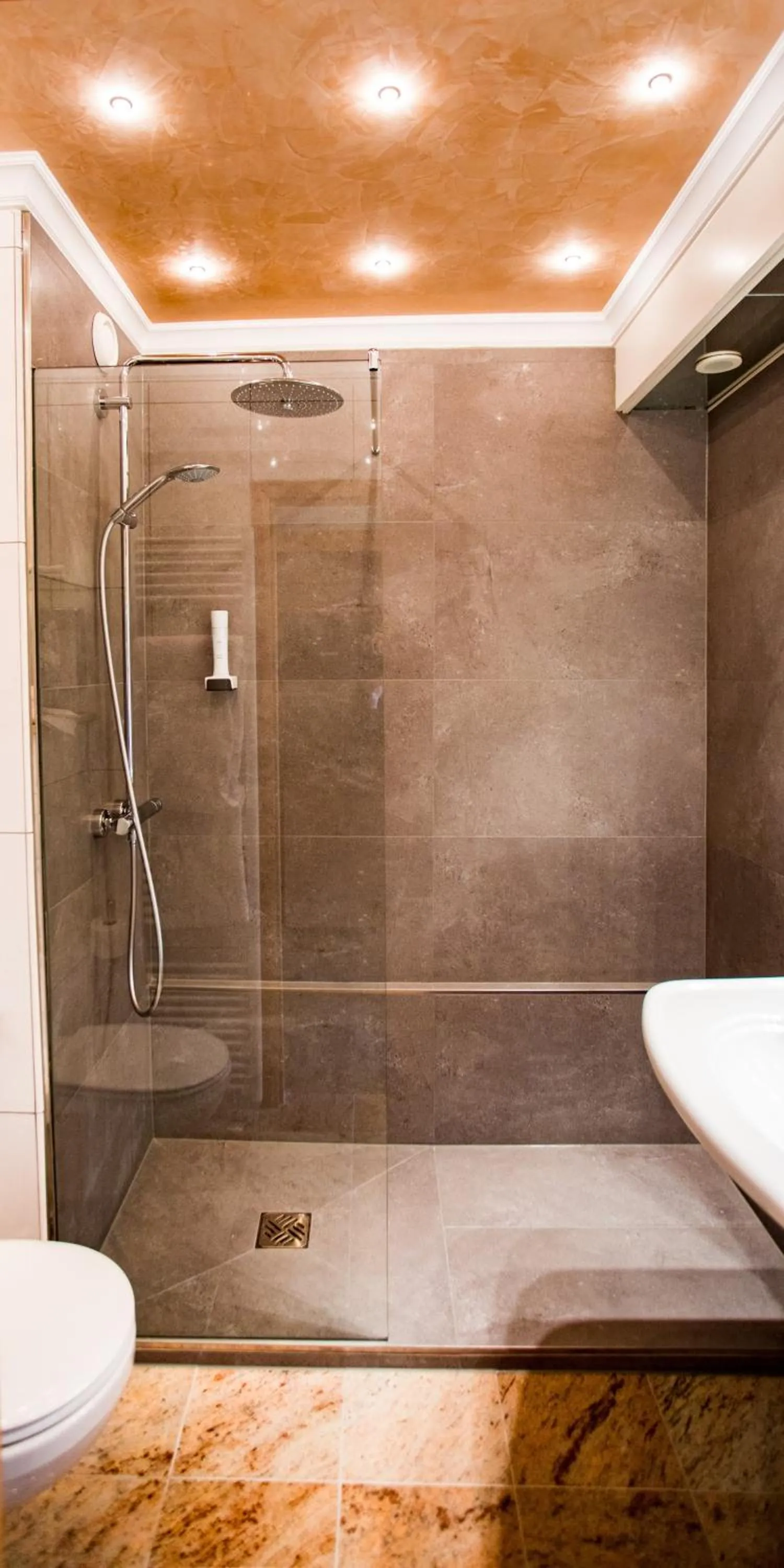 Bathroom in Yachthotel Chiemsee GmbH