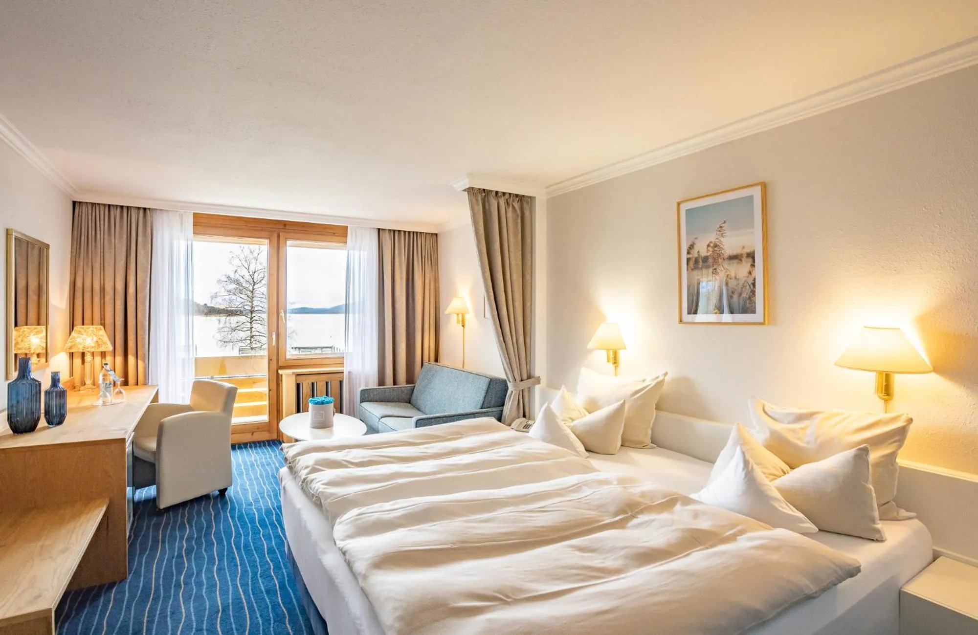 Bedroom, Bed in Yachthotel Chiemsee GmbH