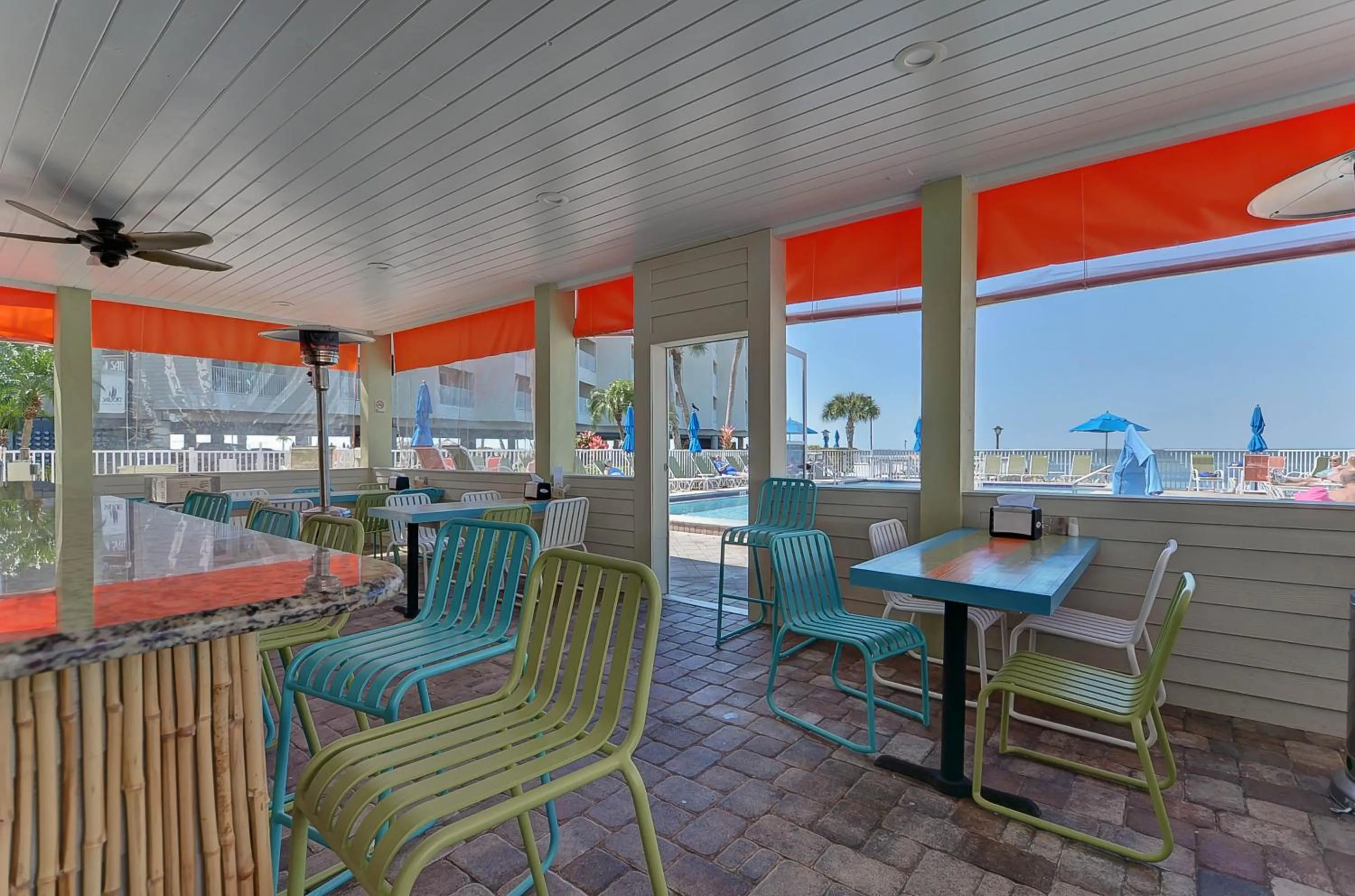 Restaurant/places to eat in 227-WIFI, New Paint, AMAZING Views, Close to BUCS stadium
