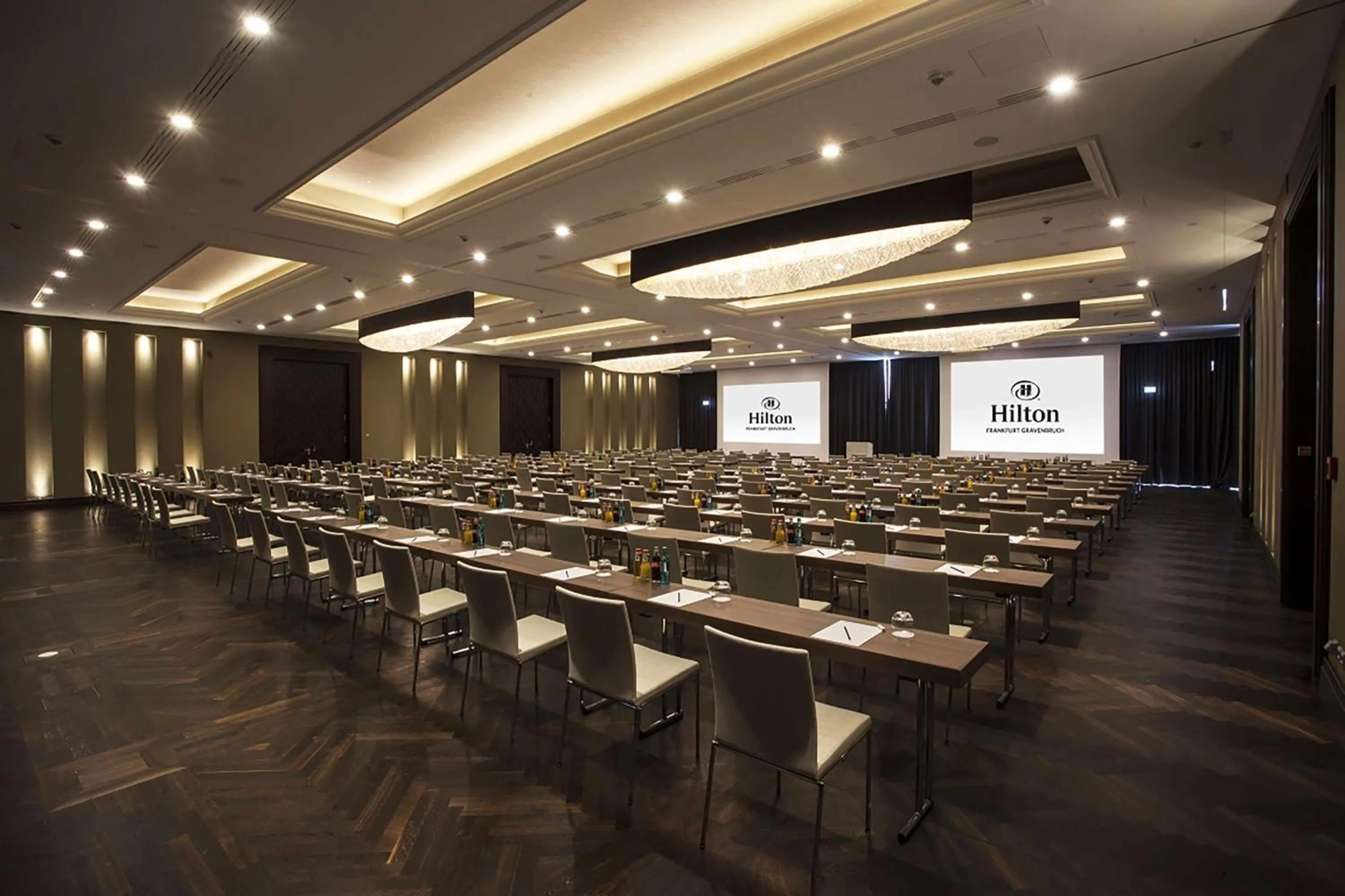 Meeting/conference room in Hilton Frankfurt Gravenbruch