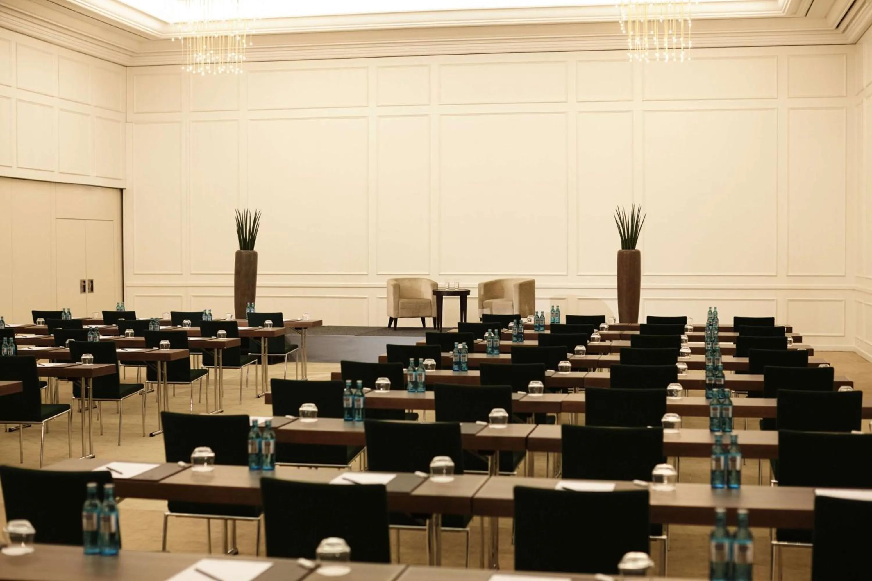 Meeting/conference room in Hilton Frankfurt Gravenbruch