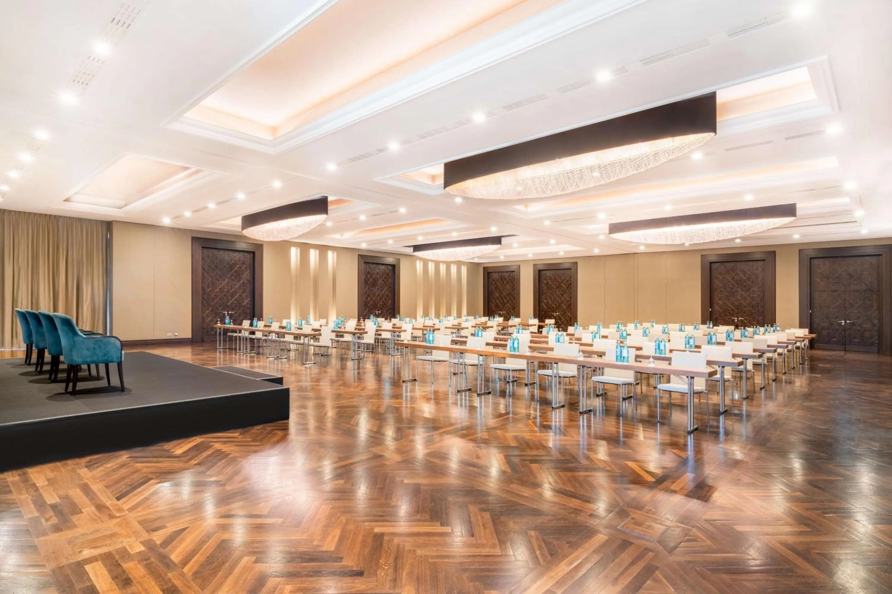 Meeting/conference room in Hilton Frankfurt Gravenbruch